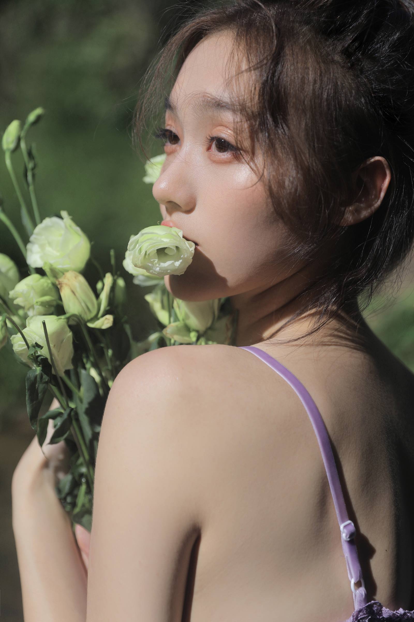 [YITUYU艺图语]2022.09.06 小溪水写真 栗子[20+1P/72.3MB]