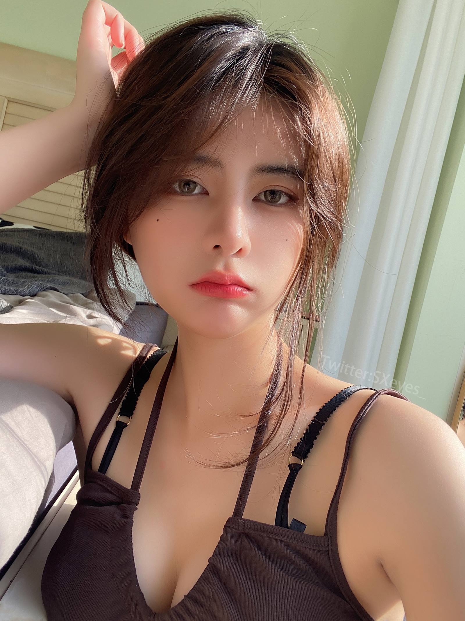 眼酱大魔王w - 居家女友[26P/277MB]]