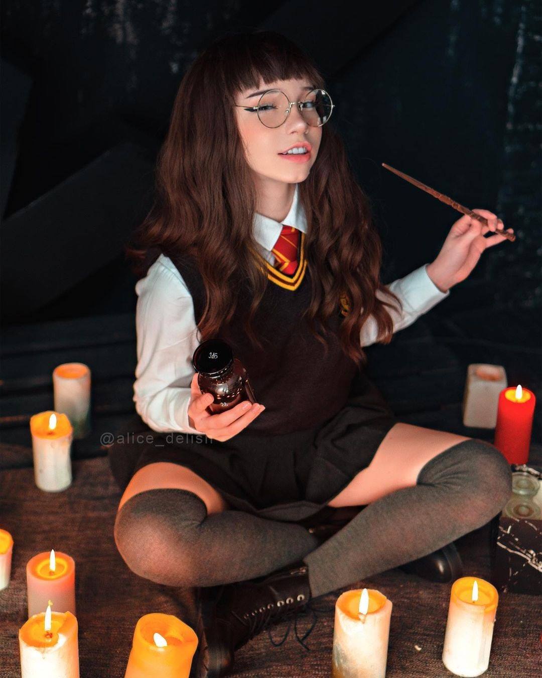 Alice Delish - Moaning Myrtle[14P/26MB]