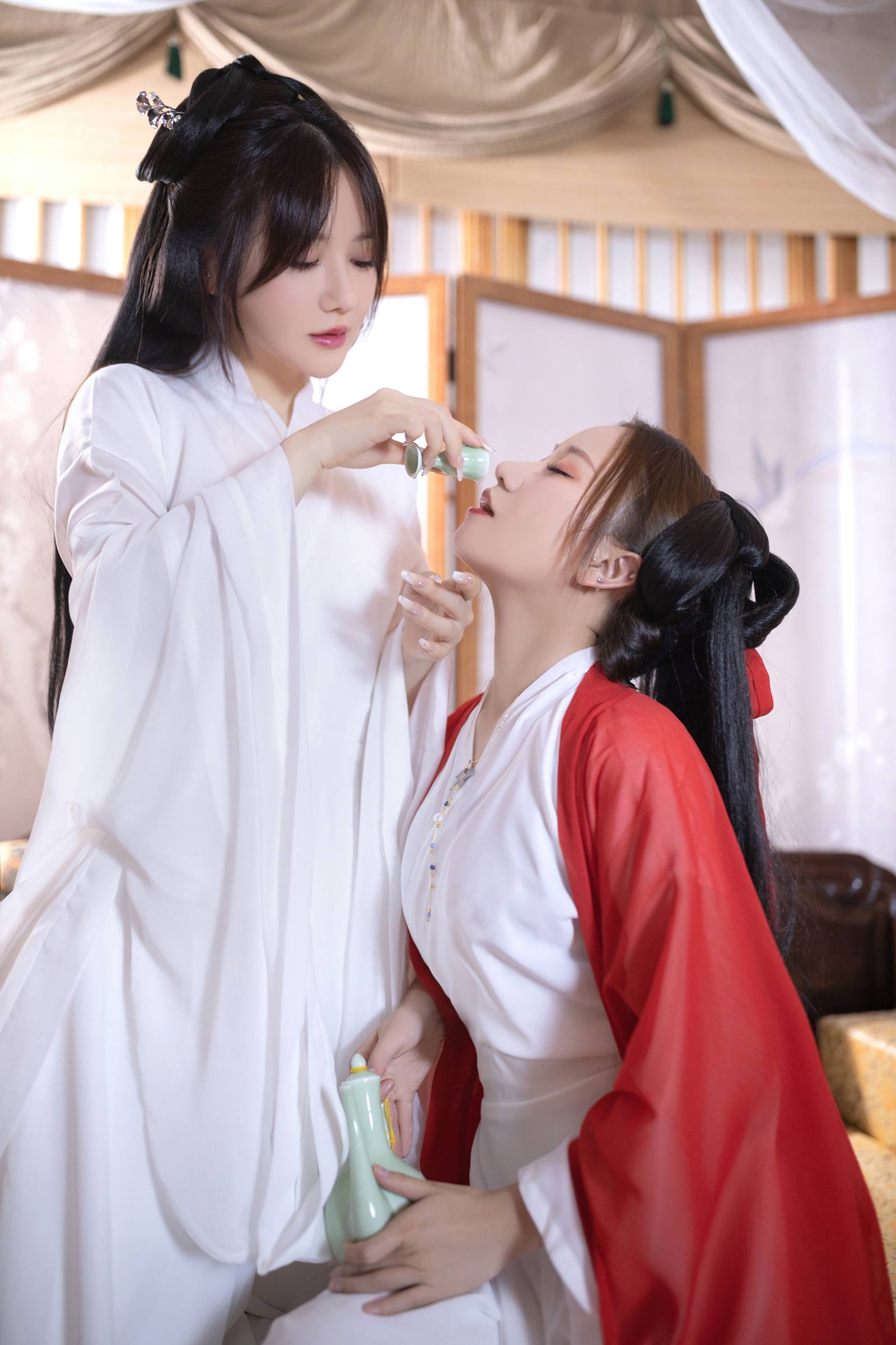 秀人内购@鱼子酱Fish – 内购私拍 情欲百合 [153P/1.05GB]