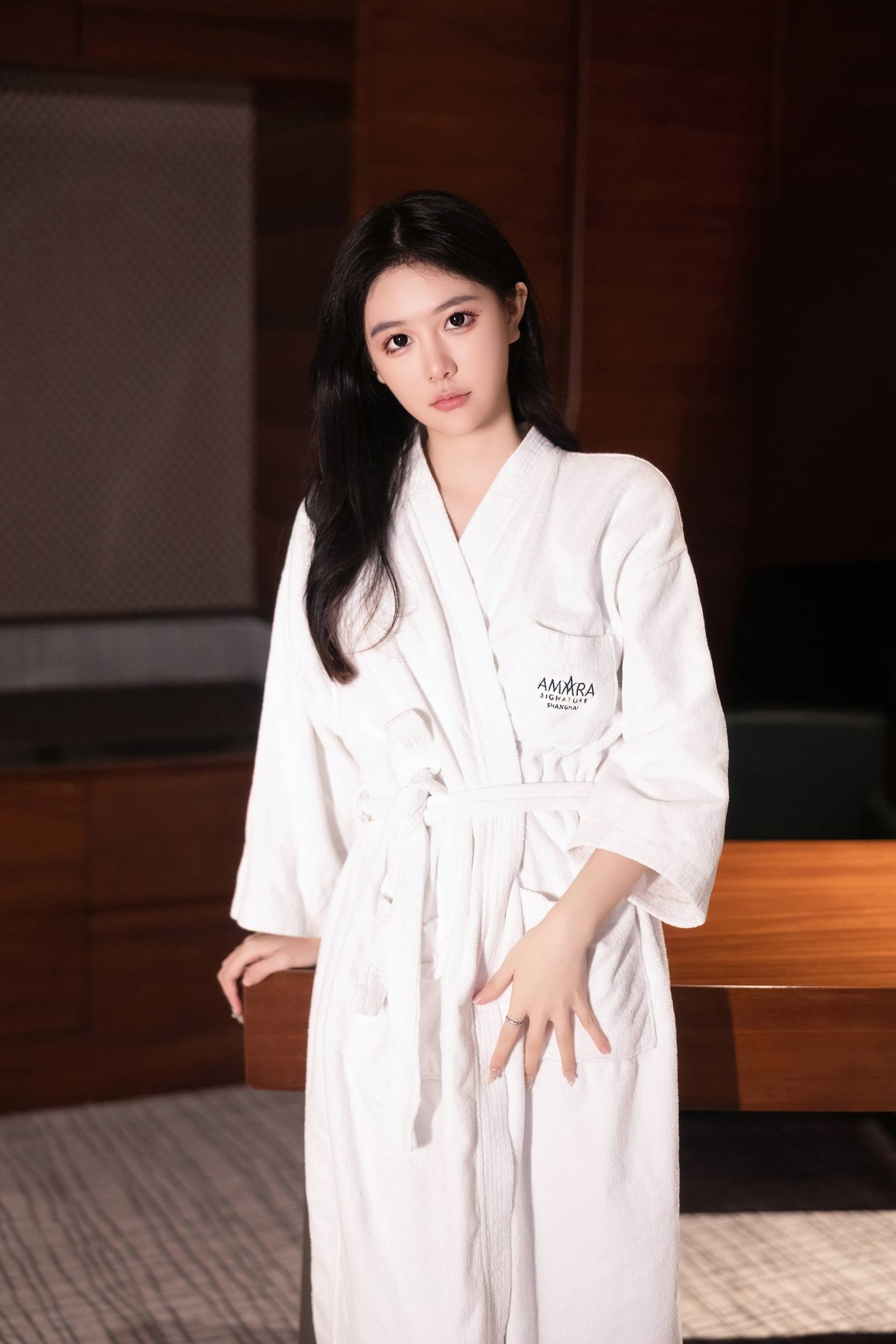 谢小蒽&#038;闺蜜唐宁宁-《戏水》[110P/4V/1.94G]