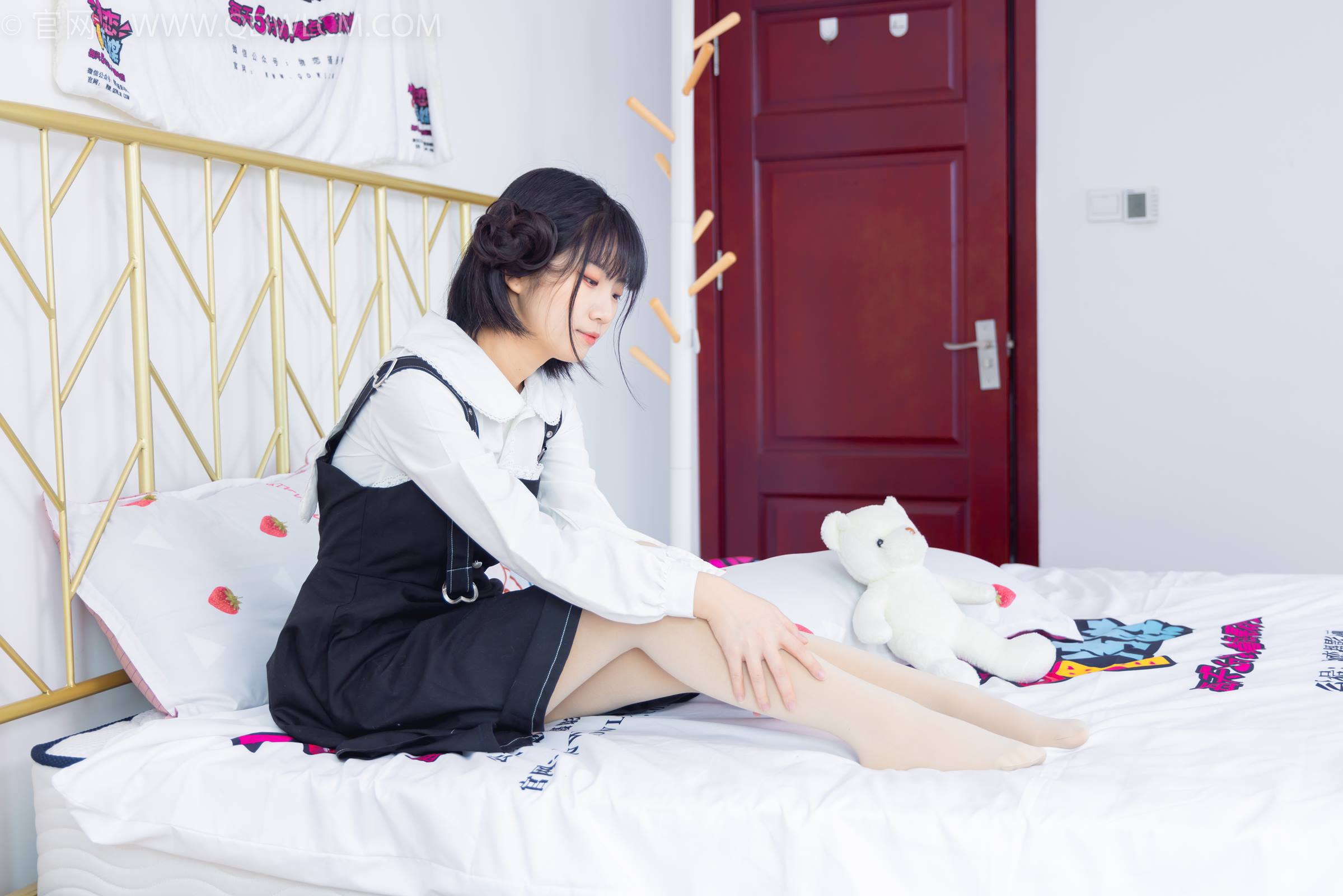 物恋传媒 NO.1799 暗月-爱笑的眼睛[150P/1V/3.33GB]