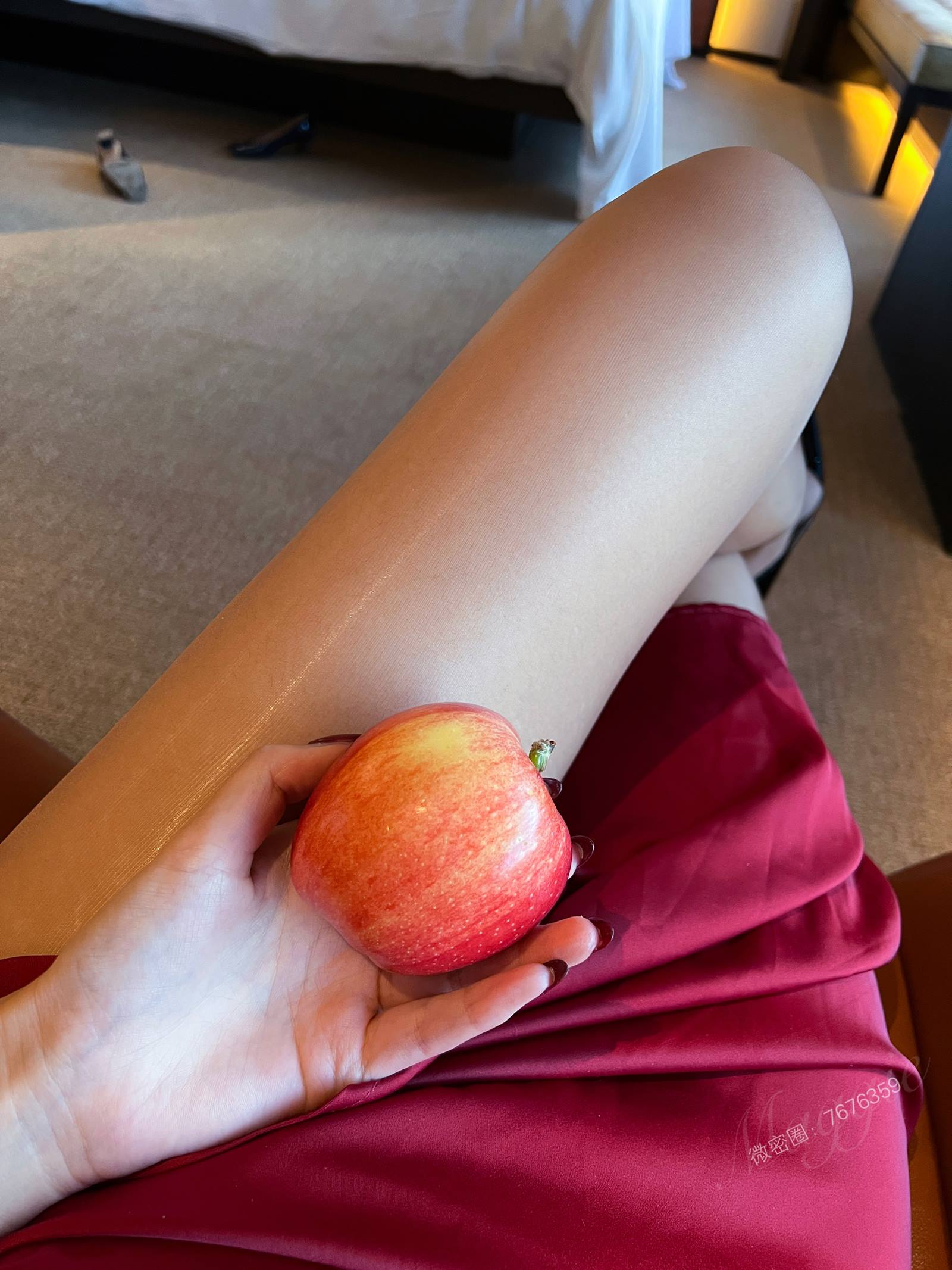 安乔乔儿(Nia乔乔) 茶色开裆丝[115P/764MB]