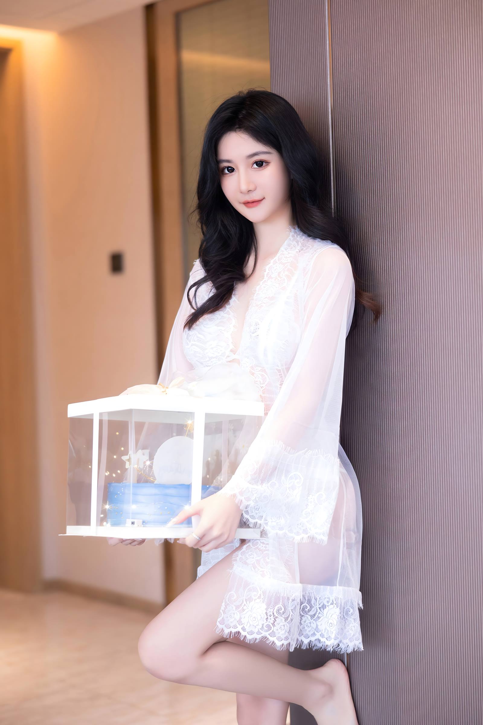 谢小蒽(幼幼)-内《生日聚会》[115P/5V/2.15G]