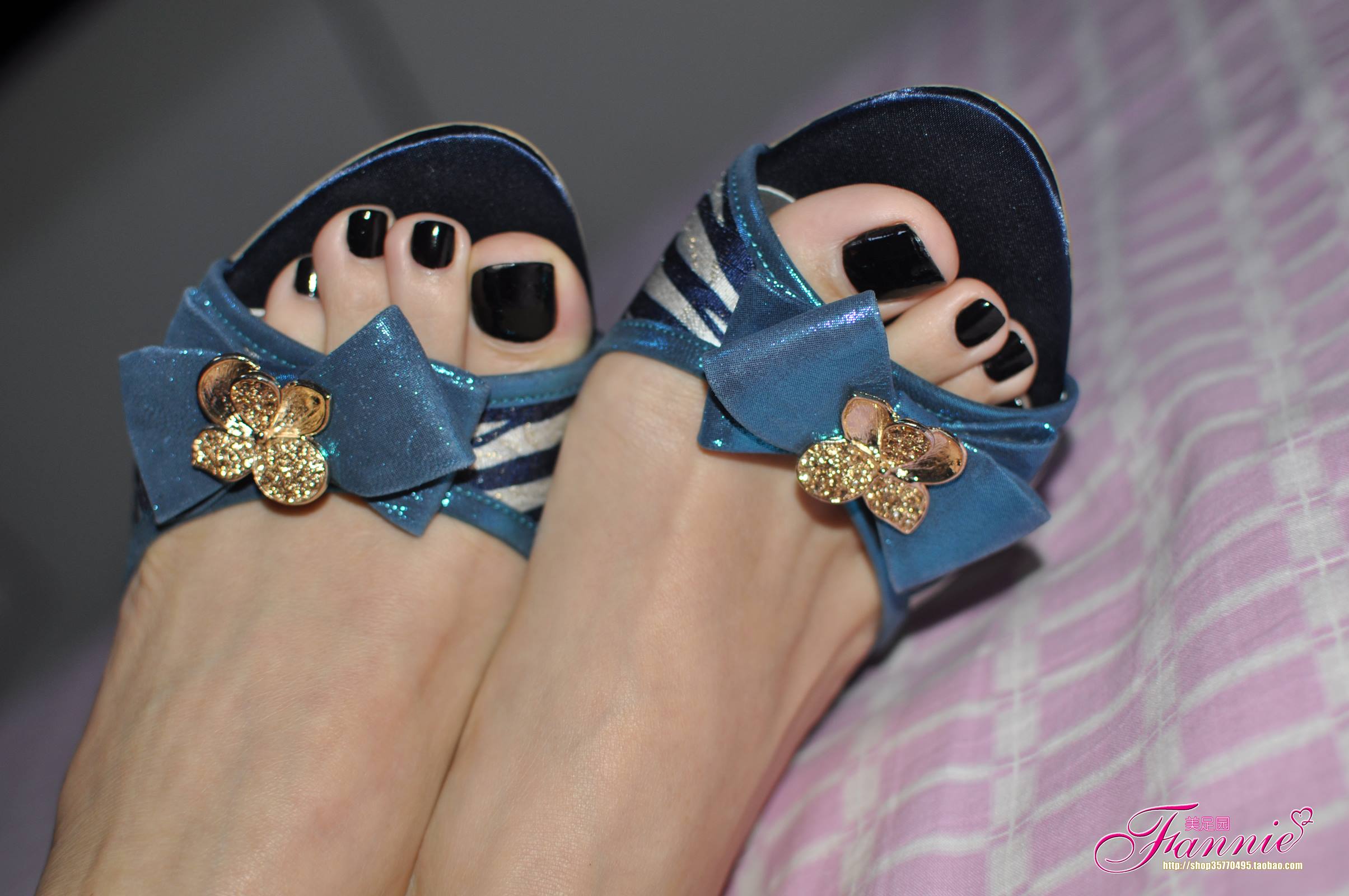 Fannie芬妮每足园 No.332 墨馨3 [60P/149MB]