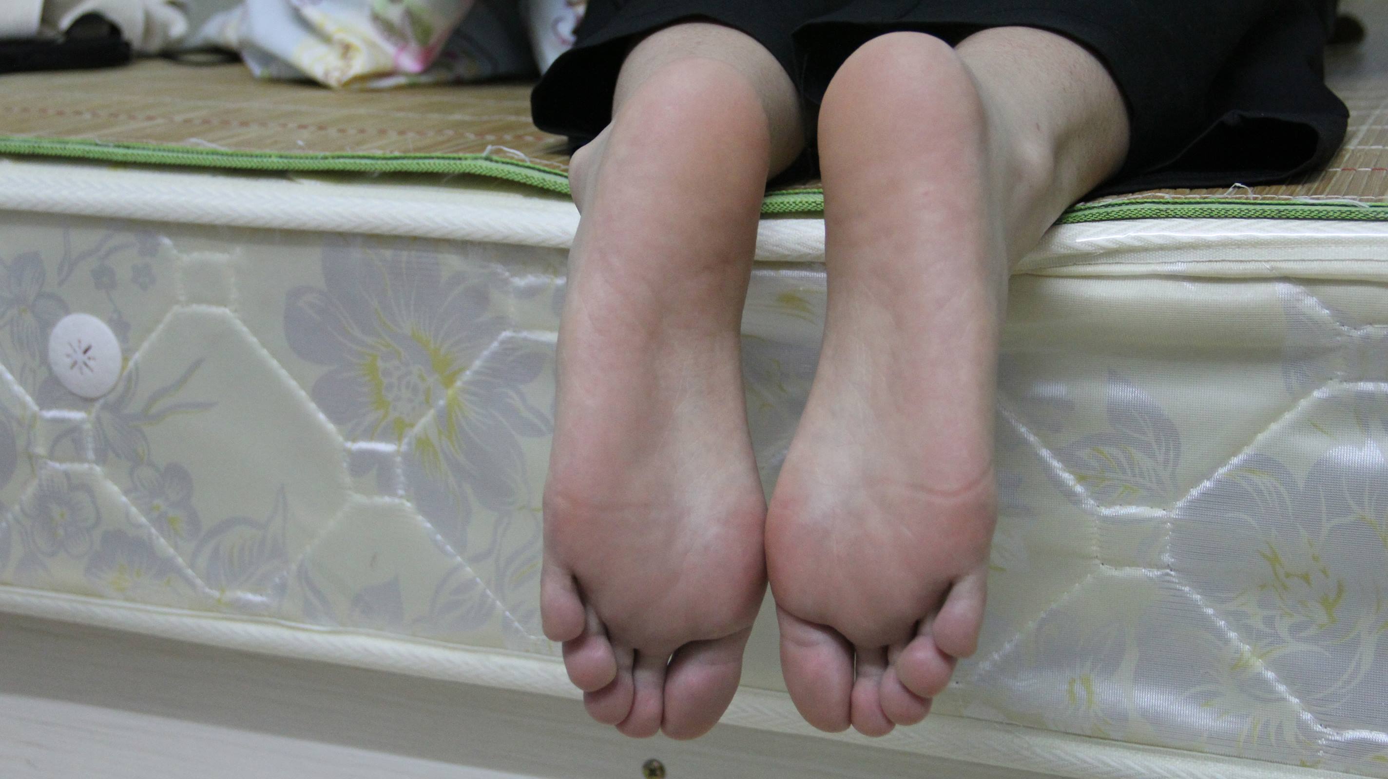 鱼鱼足影@023-第23期：文文护士[49P/311MB]