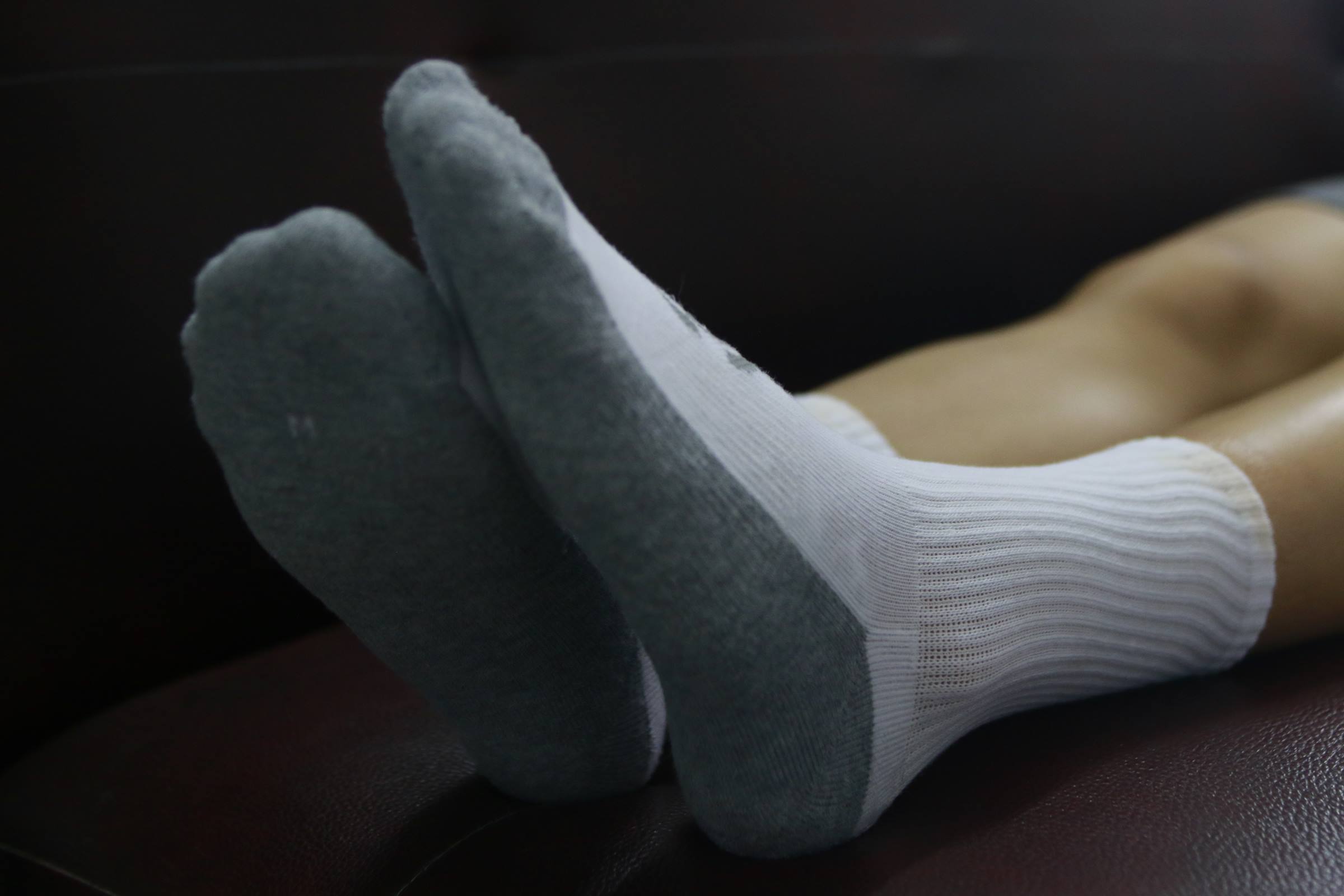 鱼鱼足影@018-第18期：舒怡[58P/155MB]