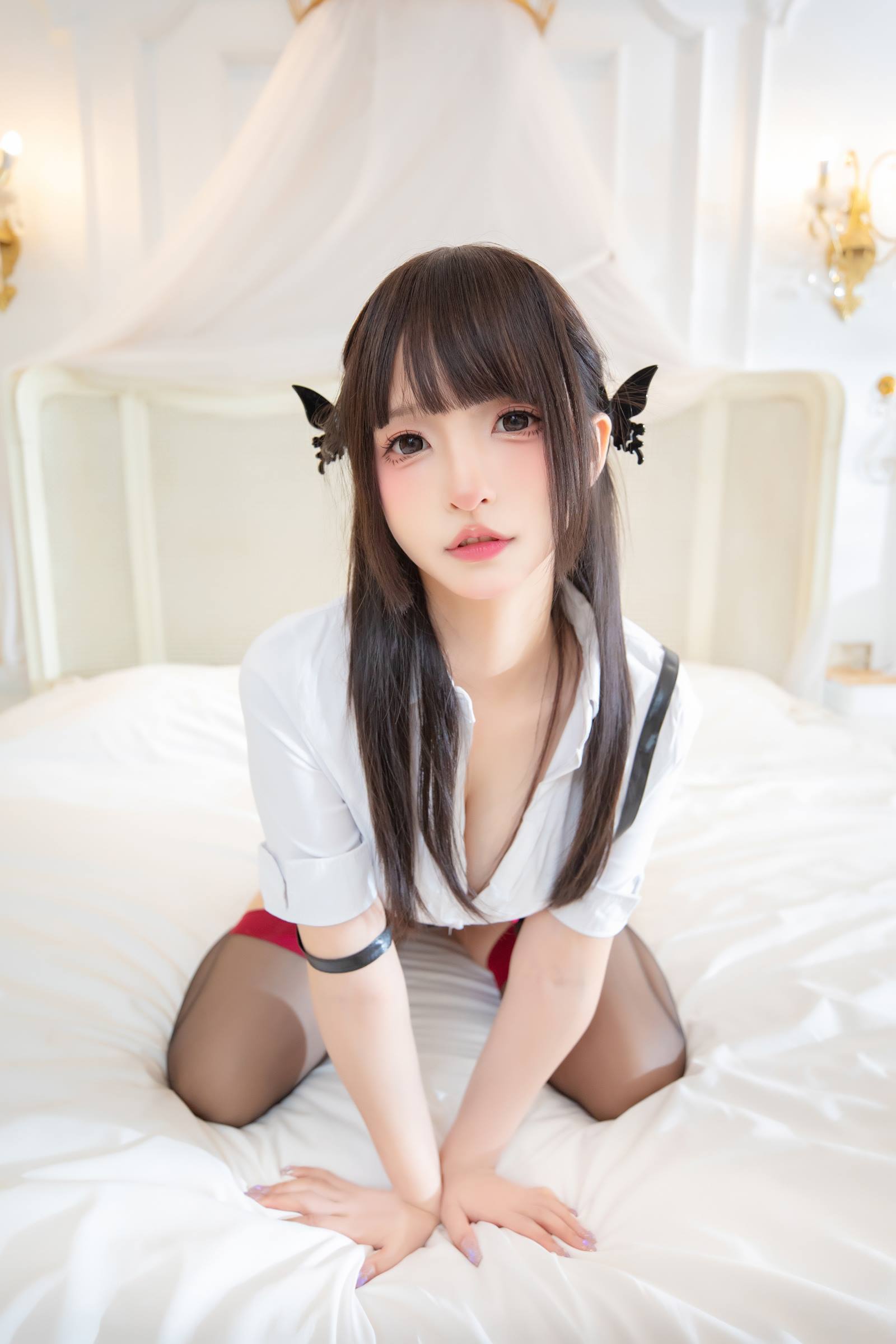 神楽坂真冬 皮裙秘书 [75P/2V/313MB]