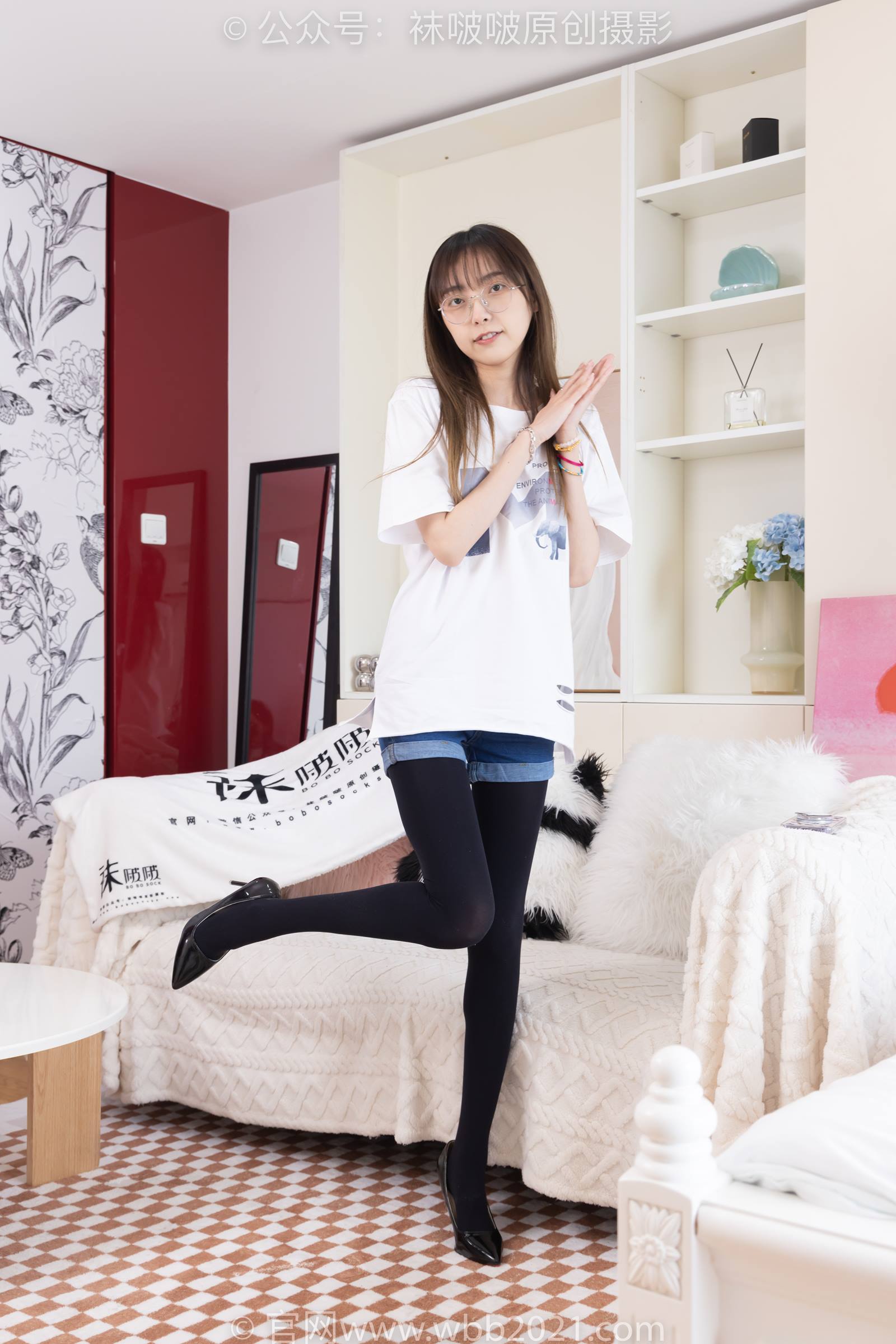 [BoBoSocks袜啵啵]NO.330 稚予-高跟鞋、厚黑丝[150P/1V/5.05GB]