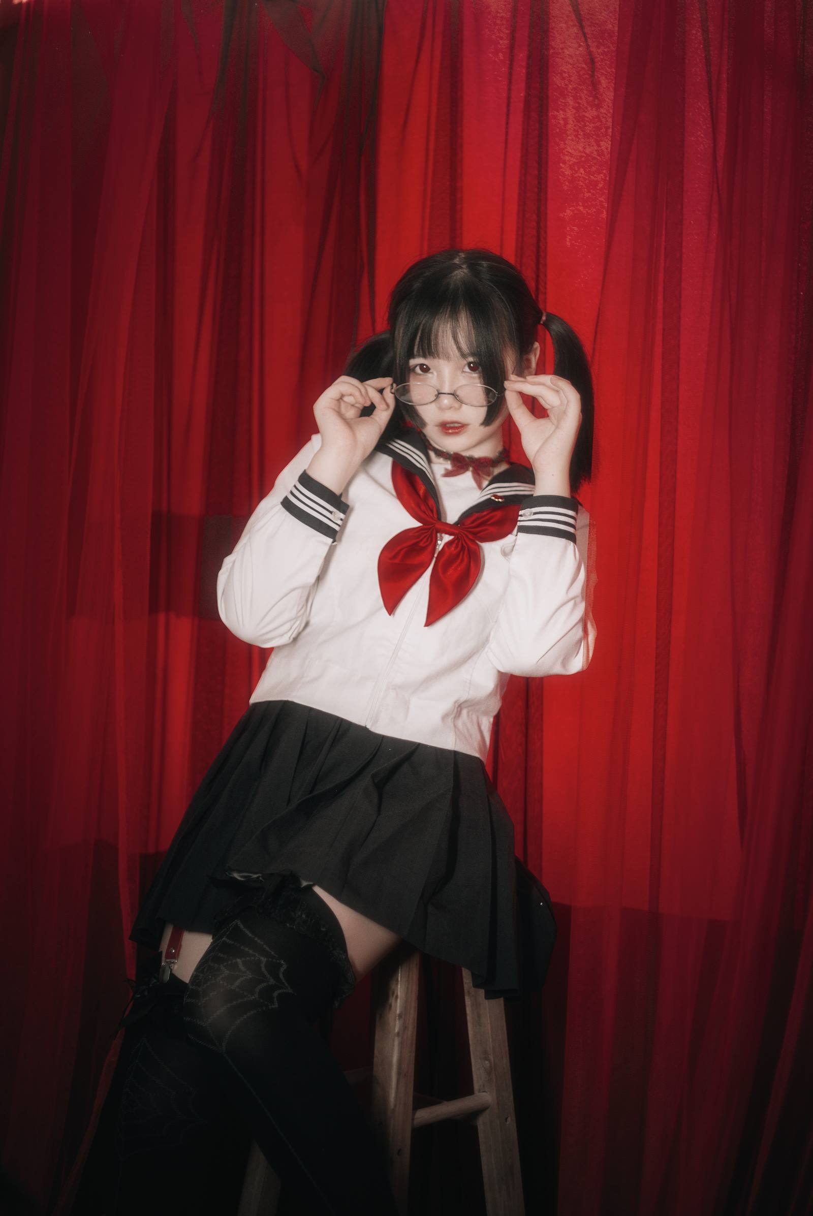 阿半今天很开心 - 小恶魔[43P/181MB]