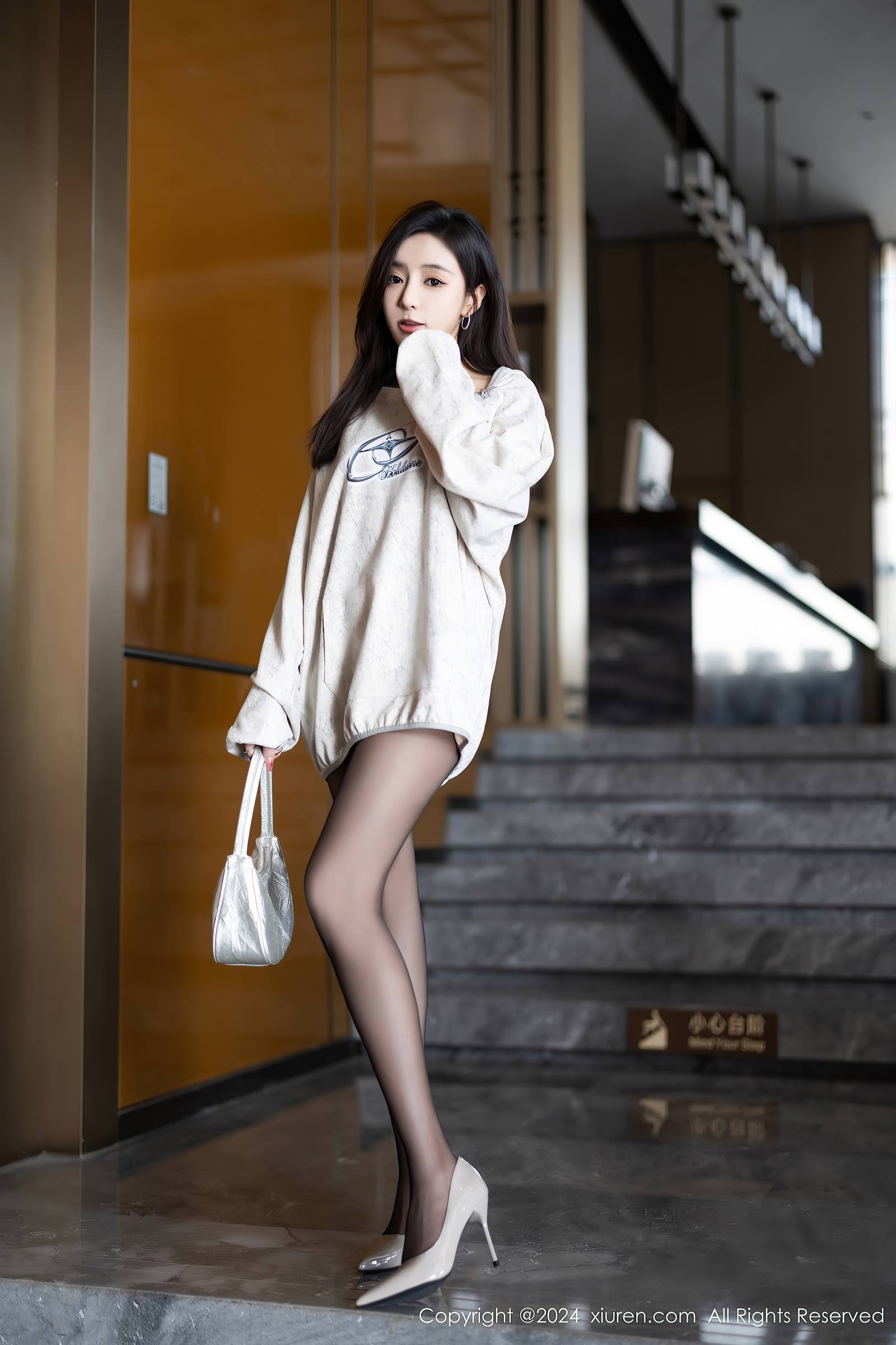 [Xiuren秀人网]2024.02.23 NO.8135 王馨瑶yanni[80+1P/599MB]