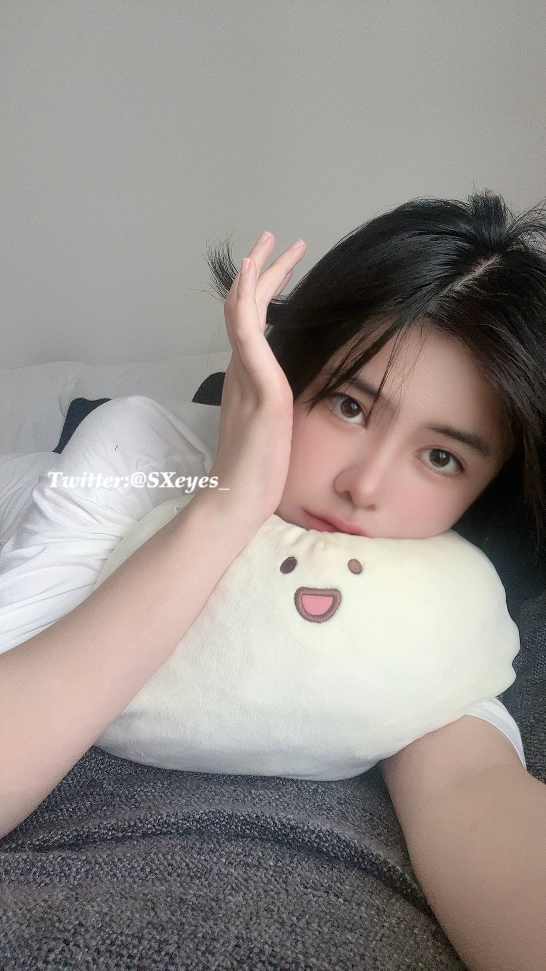 眼酱大魔王w - 2022年10月fantia会员合集[26P/2V/117MB]