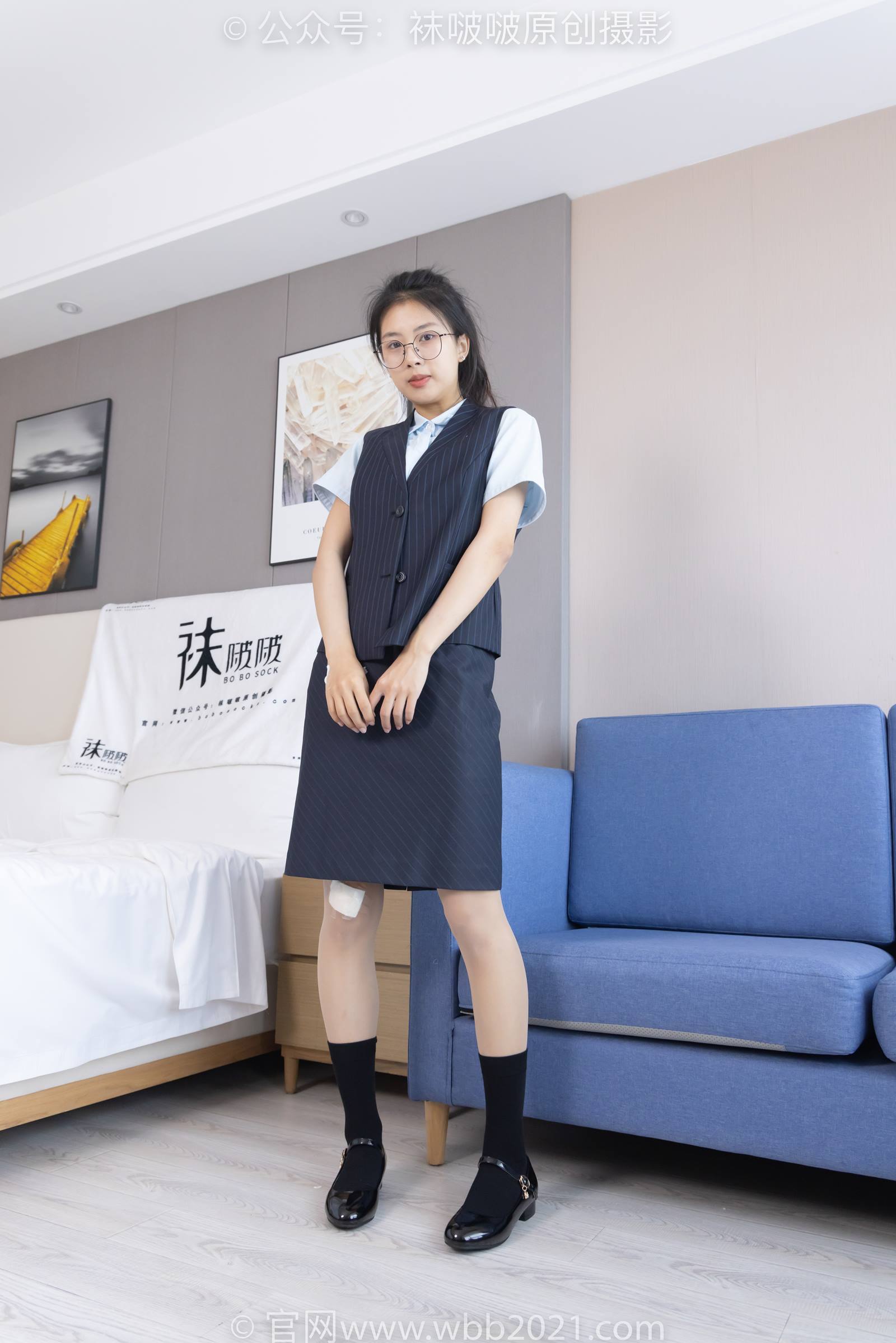 [BoBoSocks袜啵啵]NO.324 奶油-高跟鞋、皮鞋、黑棉袜、油亮肉丝[140P/1V/5.59GB]