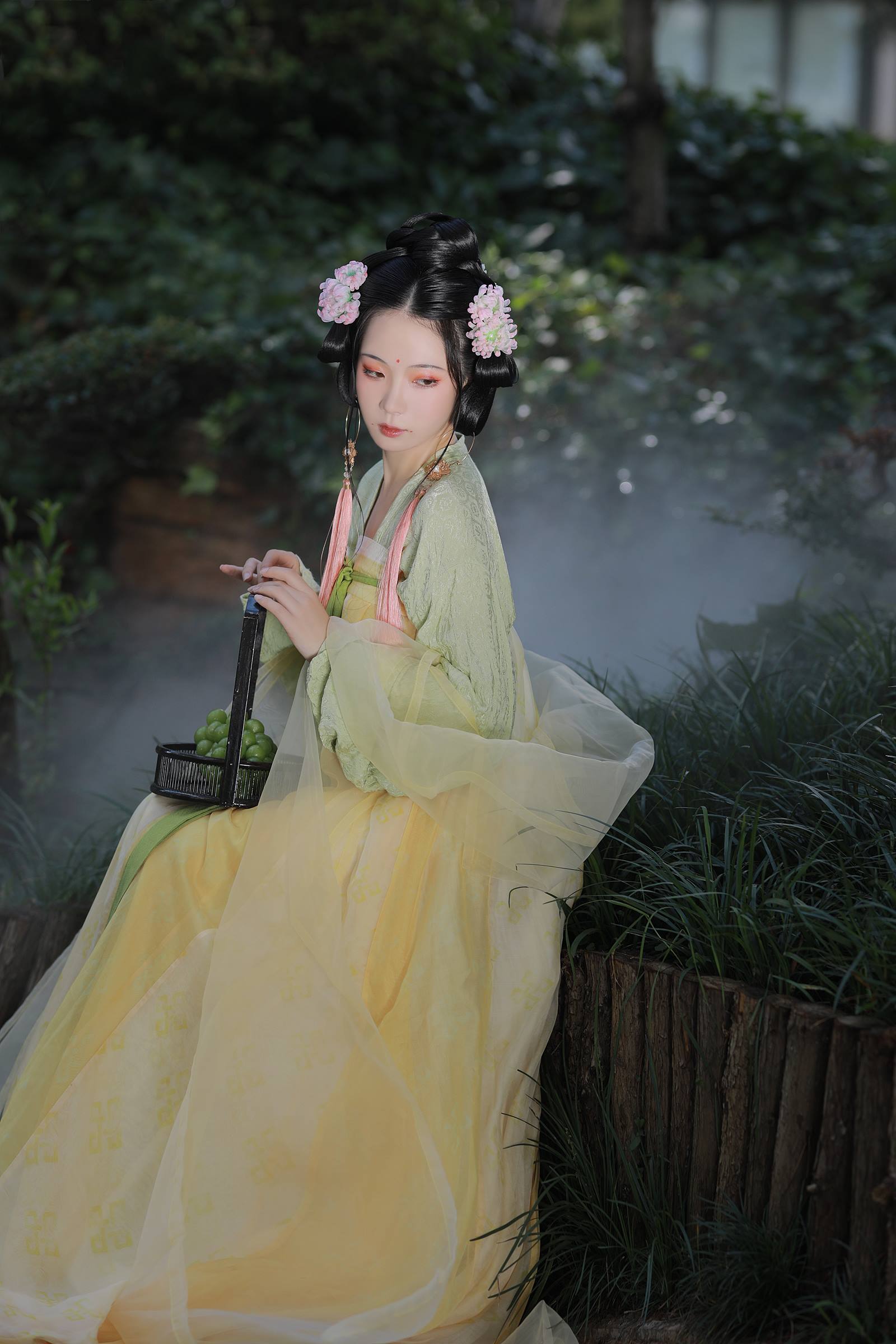 [YITUYU艺图语]2022.09.08 若无闲事挂心头 落花人独立[32+1P/673MB]