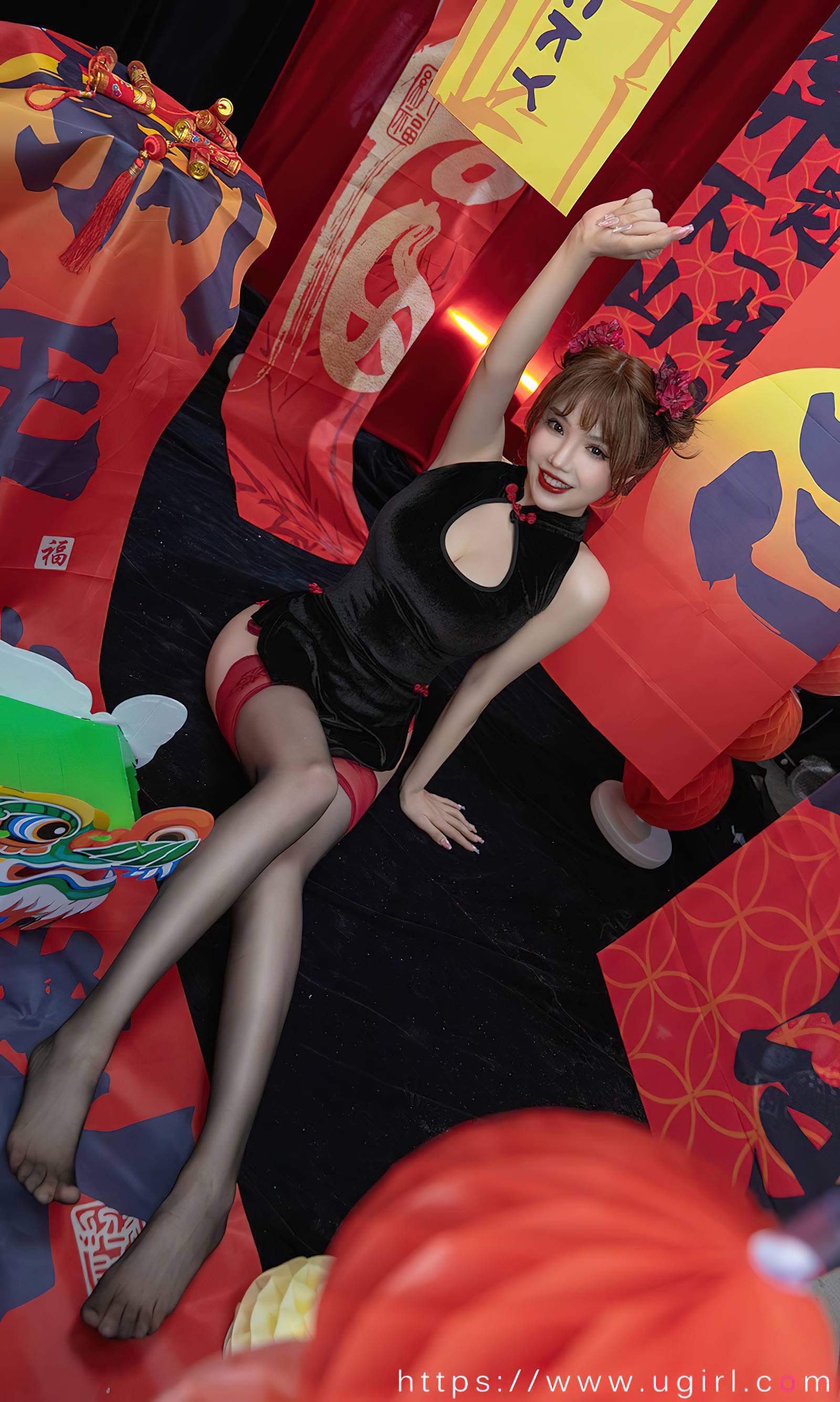 [爱尤物]2023 NO.2769 新年快乐 妮小妖[35P/86MB]