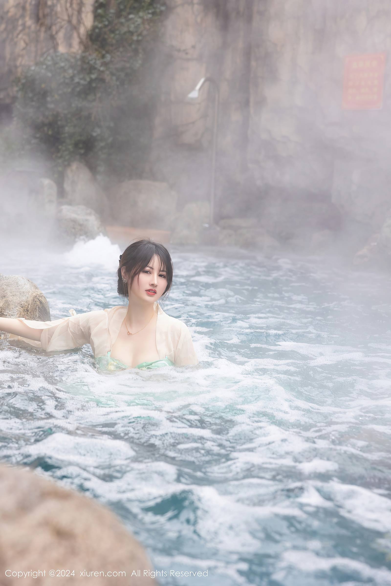 [Xiuren秀人网]2024.02.22 NO.8128 诗诗kiki[82+1P/708MB]