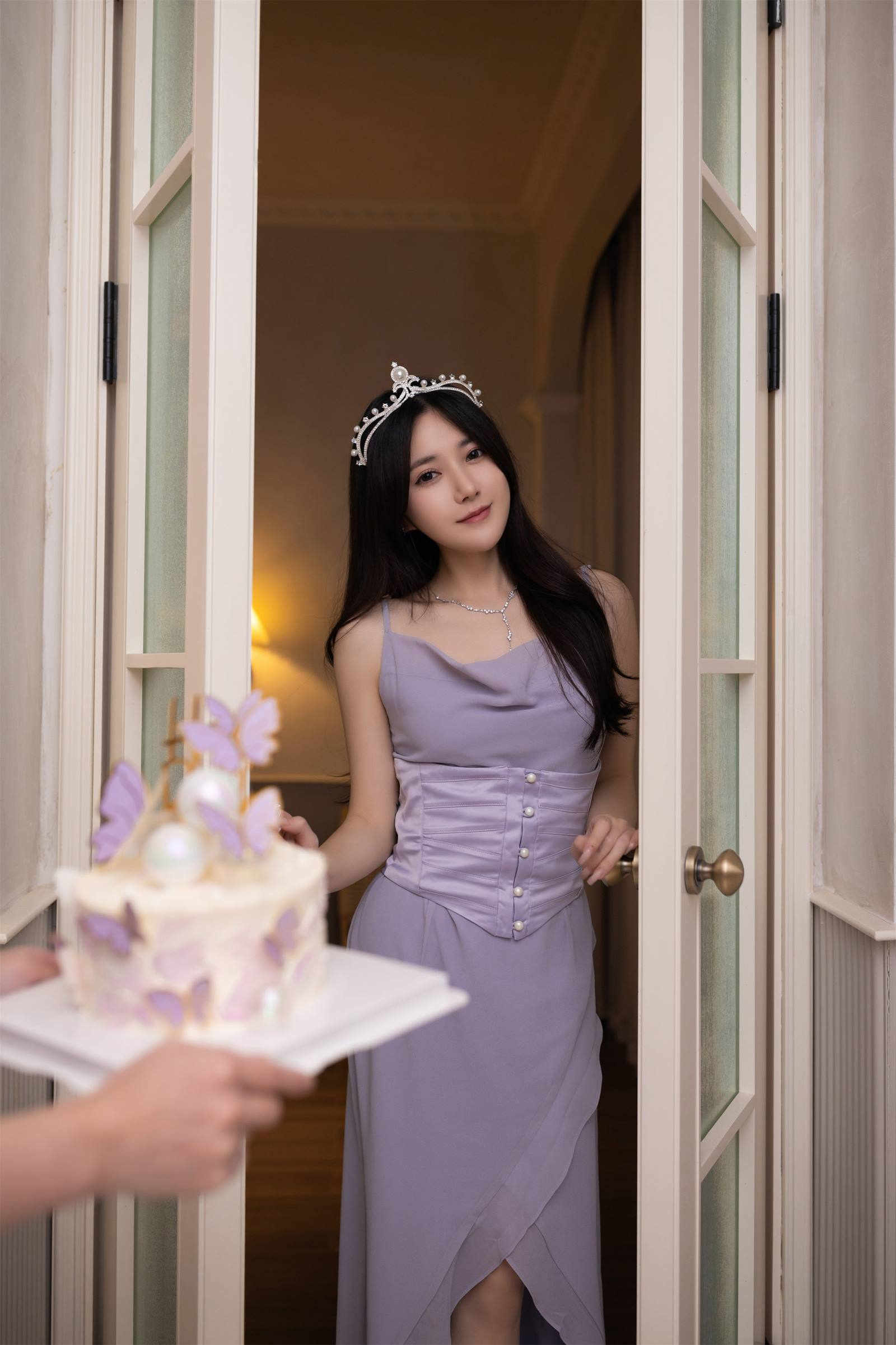 鱼子酱Fish – 内拍《生日篇》[140P/203MB]