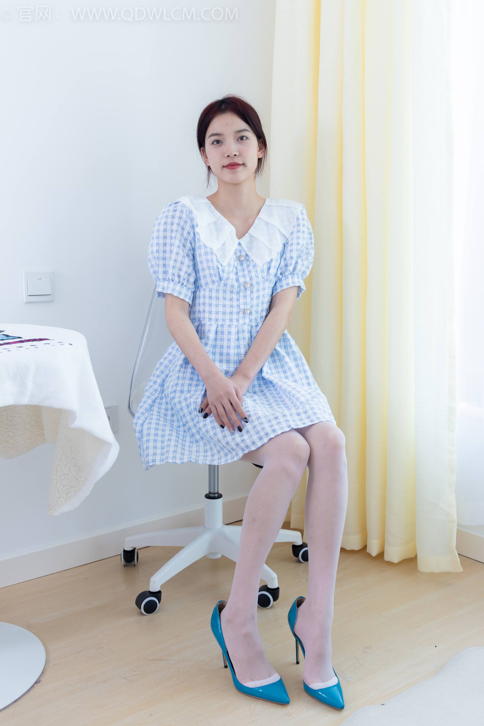 物恋传媒 NO.1842 茯苓-宁静的海[240P/1V/6.52GB]