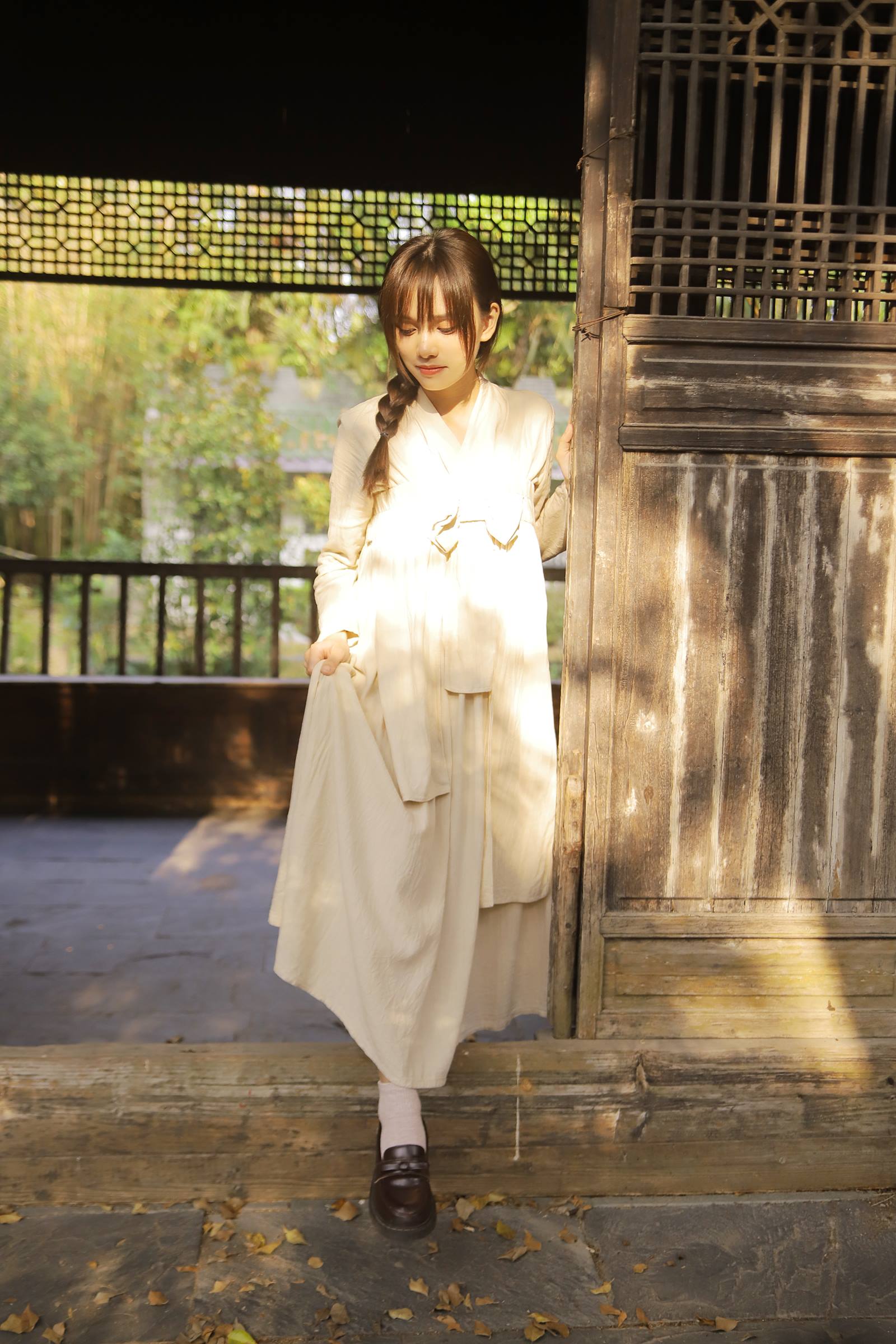 [YITUYU艺图语]2022.09.22 风有约，春不误 诗诗[24+1P/141MB]