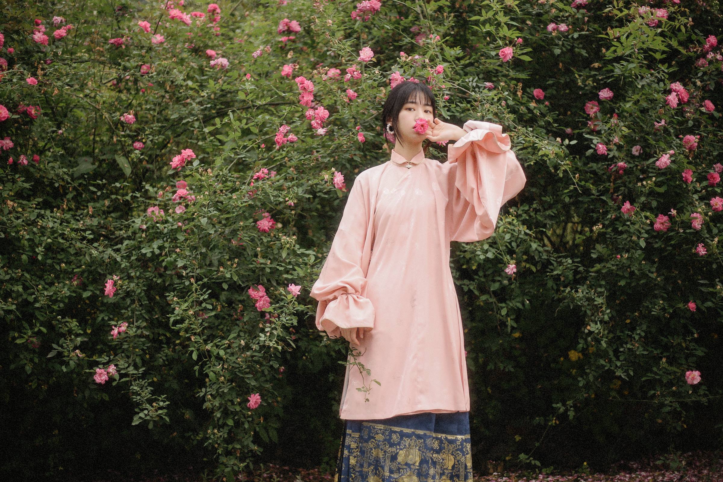 [YITUYU艺图语]2022.09.22 蔷薇花开 panniling[29+1P/591MB]