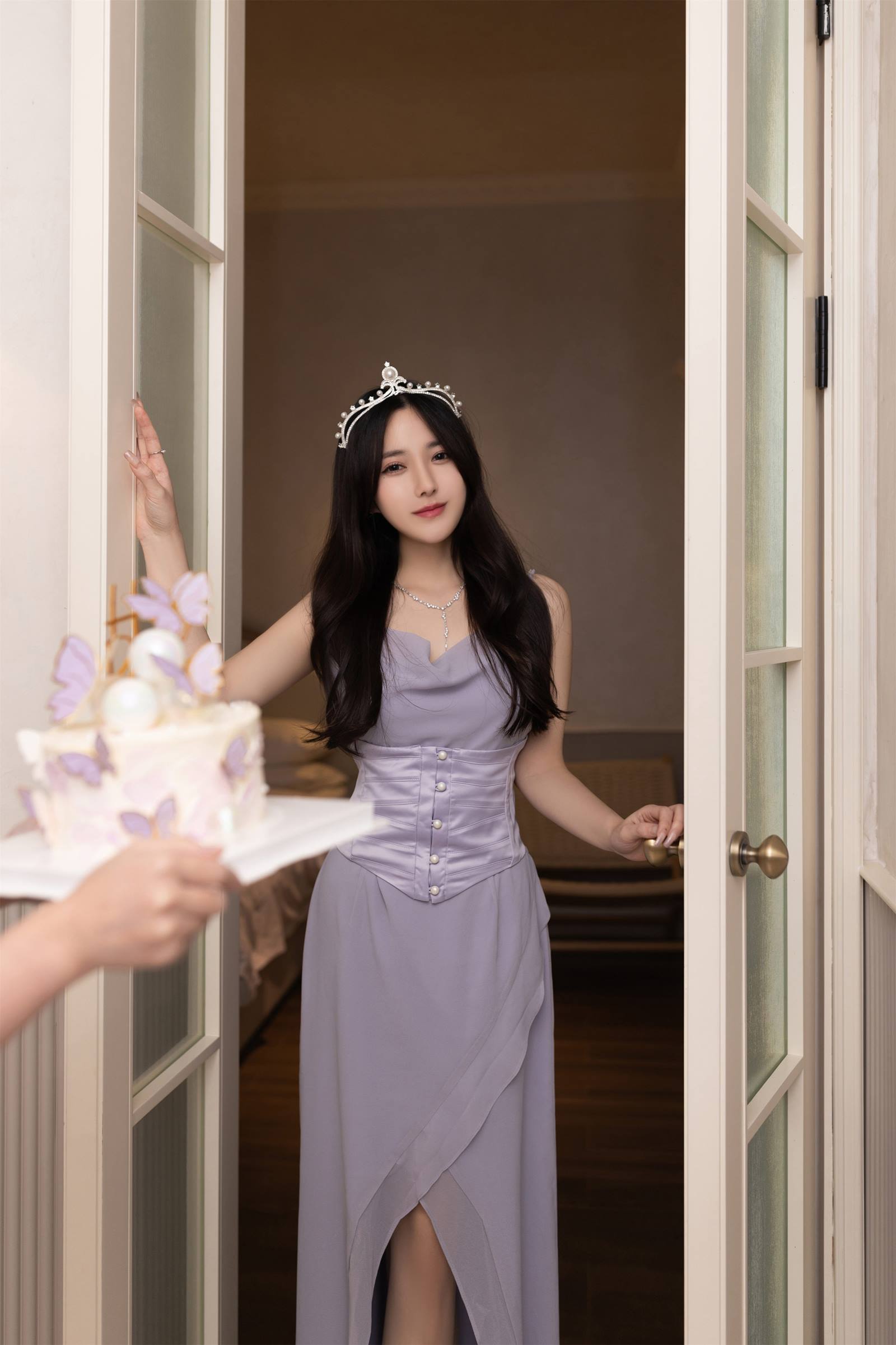 鱼子酱Fish – 内拍《生日篇》[140P/203MB]