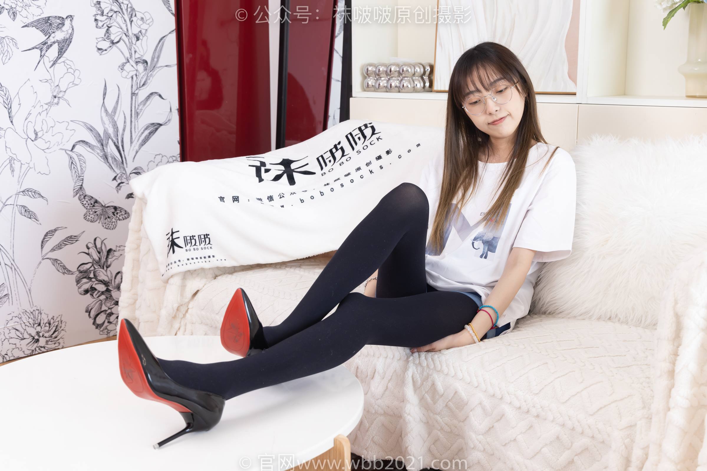 [BoBoSocks袜啵啵]NO.330 稚予-高跟鞋、厚黑丝[150P/1V/5.05GB]