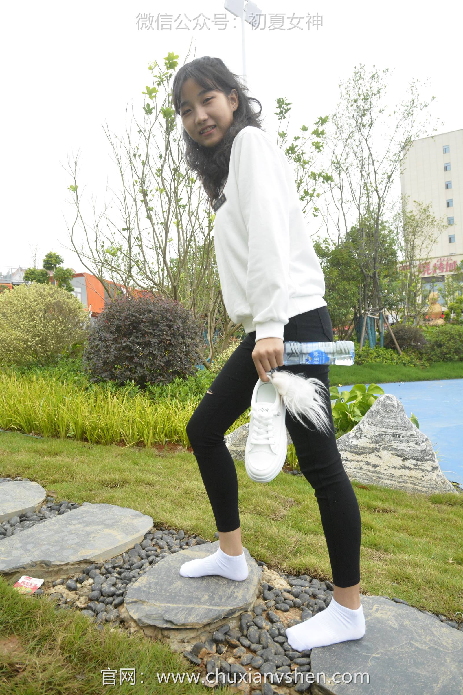 初夏女神 NO.092 点点 休闲卫衣[150P/1V/5.26GB]