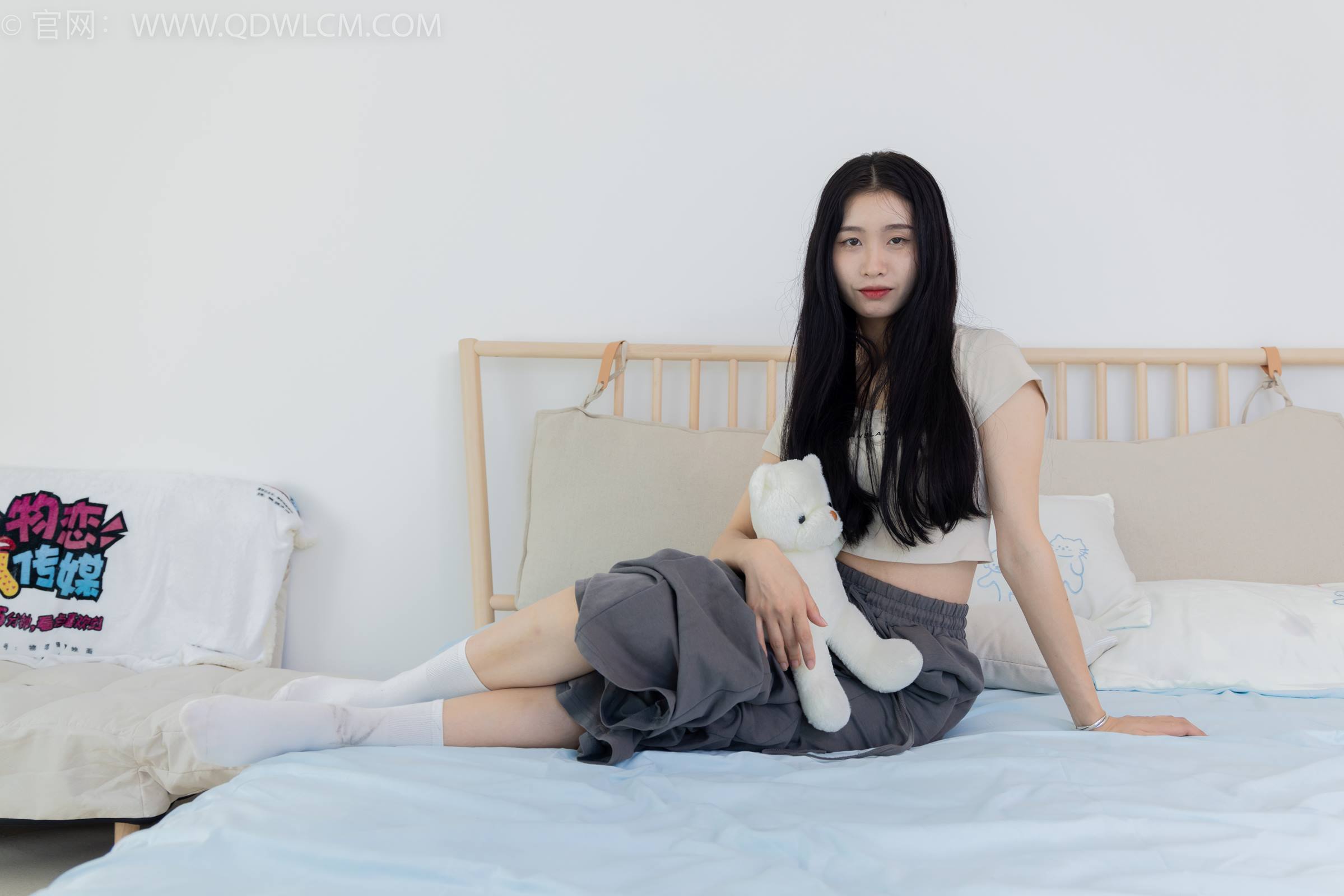 物恋传媒 NO.1826 绒绒-漫天飞雪[150P/1V/3.51GB]