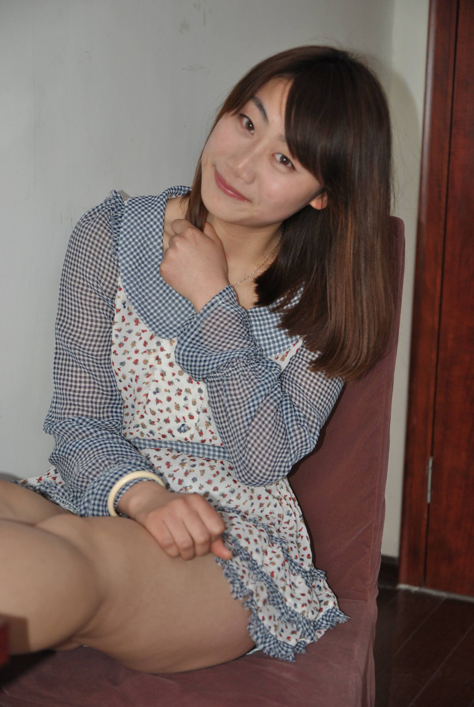 自由摄影 No.072 脚底超有纹路的MM [32P/63MB]