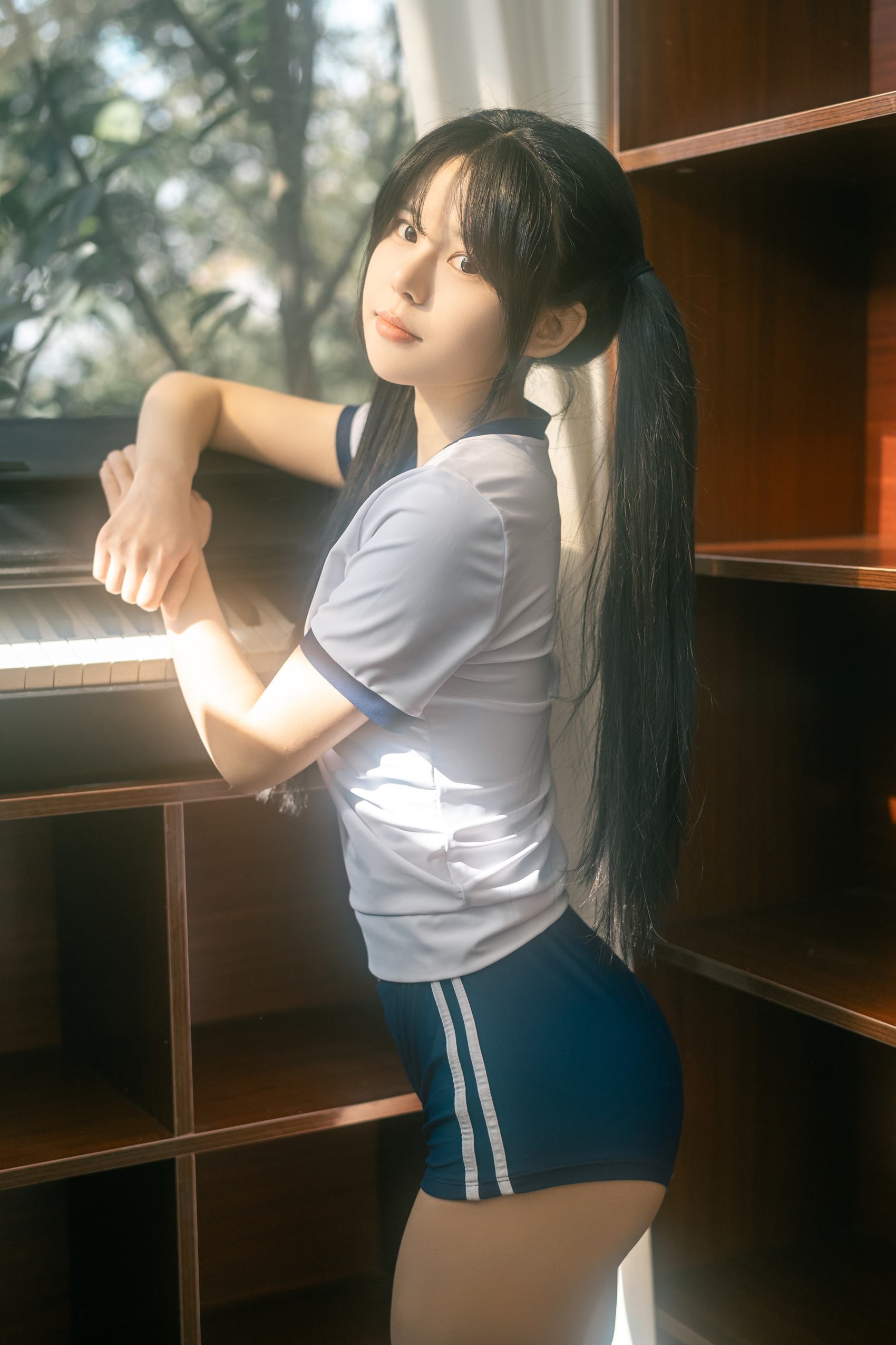 rua阮阮 - 春の更衣室-体操服[47P/469MB]