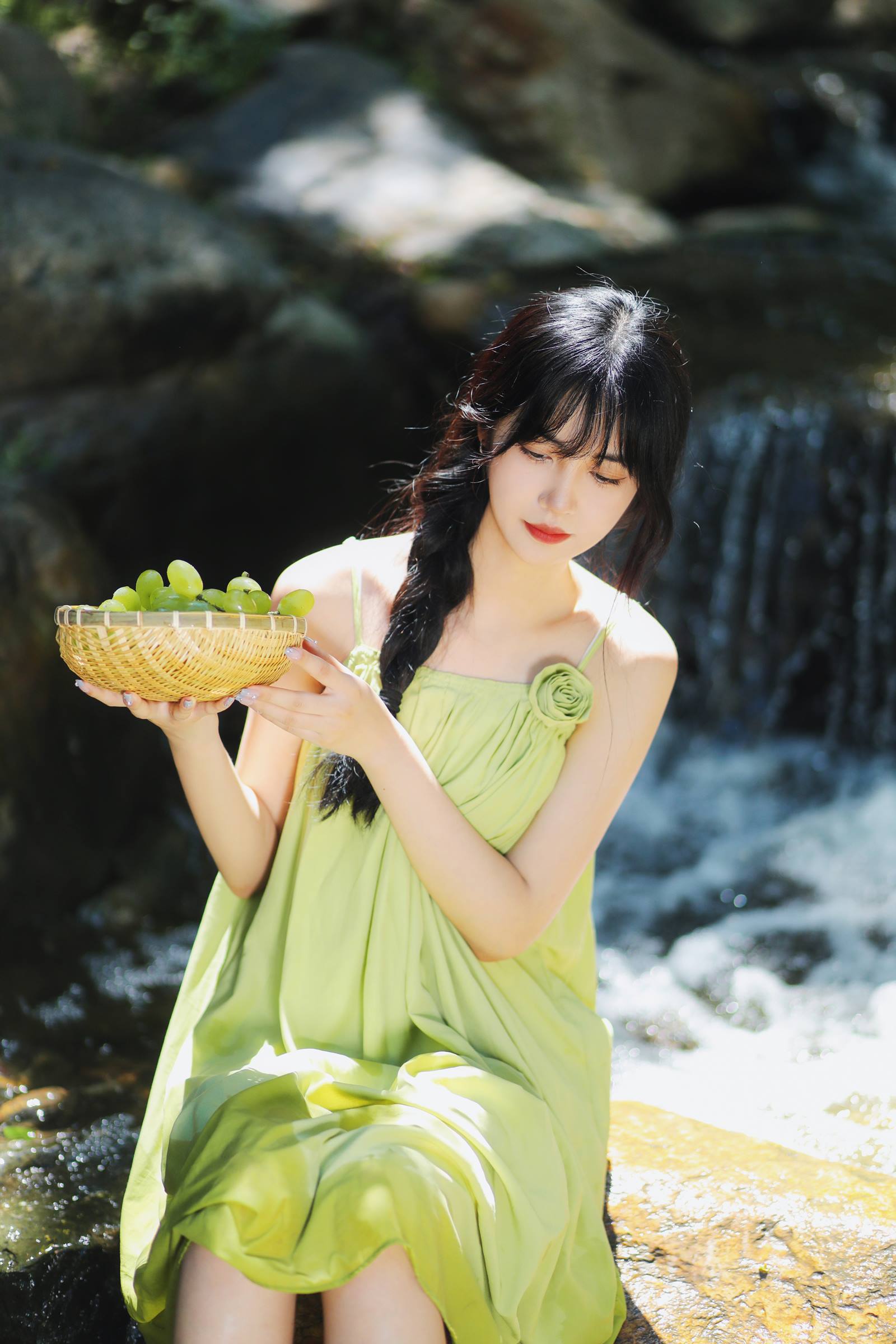 [YITUYU艺图语]2022.09.27 青提与清溪 淺櫻桃奈[27+1P/291MB]