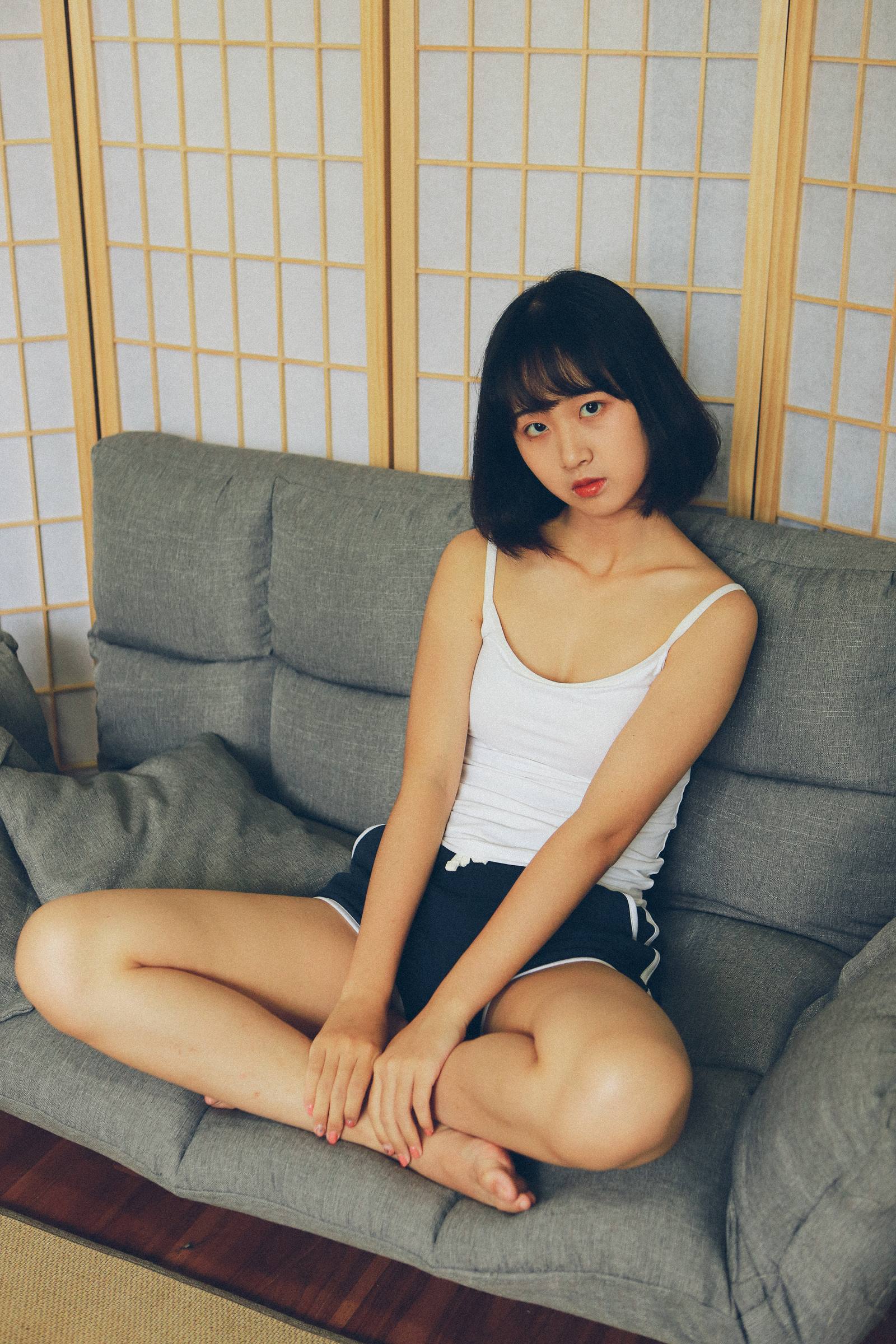 [YITUYU艺图语]2022.09.30 时方七月 了了[23+1P/271MB]