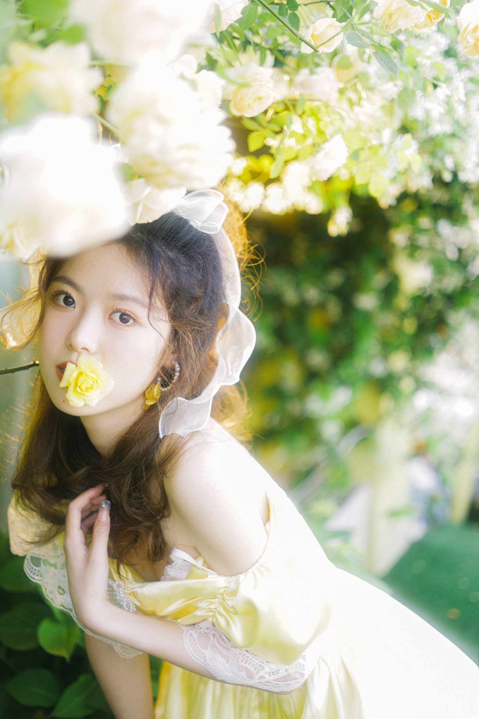 [YITUYU艺图语]2022.10.02 花恋语 盈盈[28+1P/225MB]