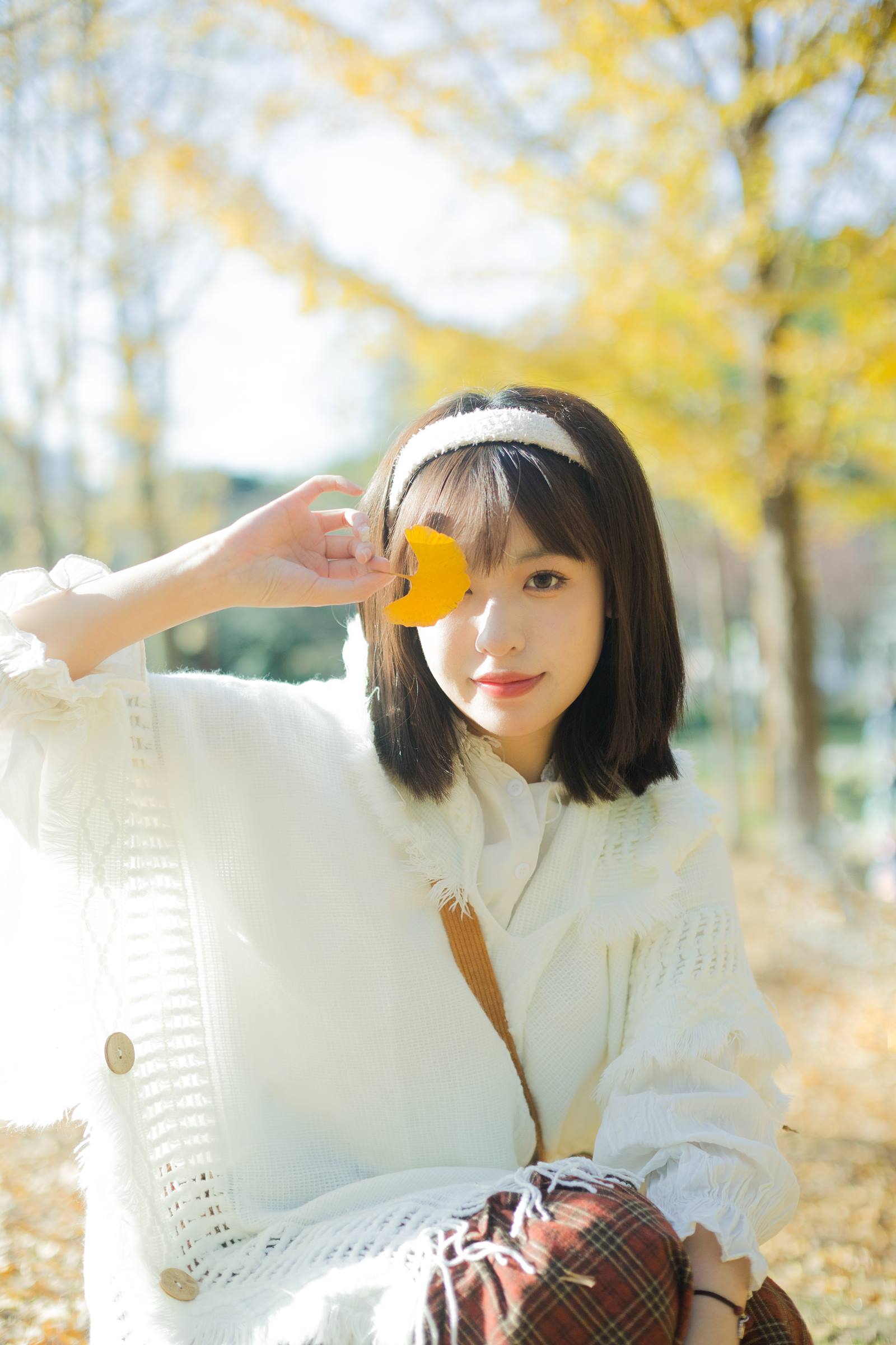 [YITUYU艺图语]2022.09.25 我觉得秋天好像要来了 睡饱了吗[33+1P/353MB]