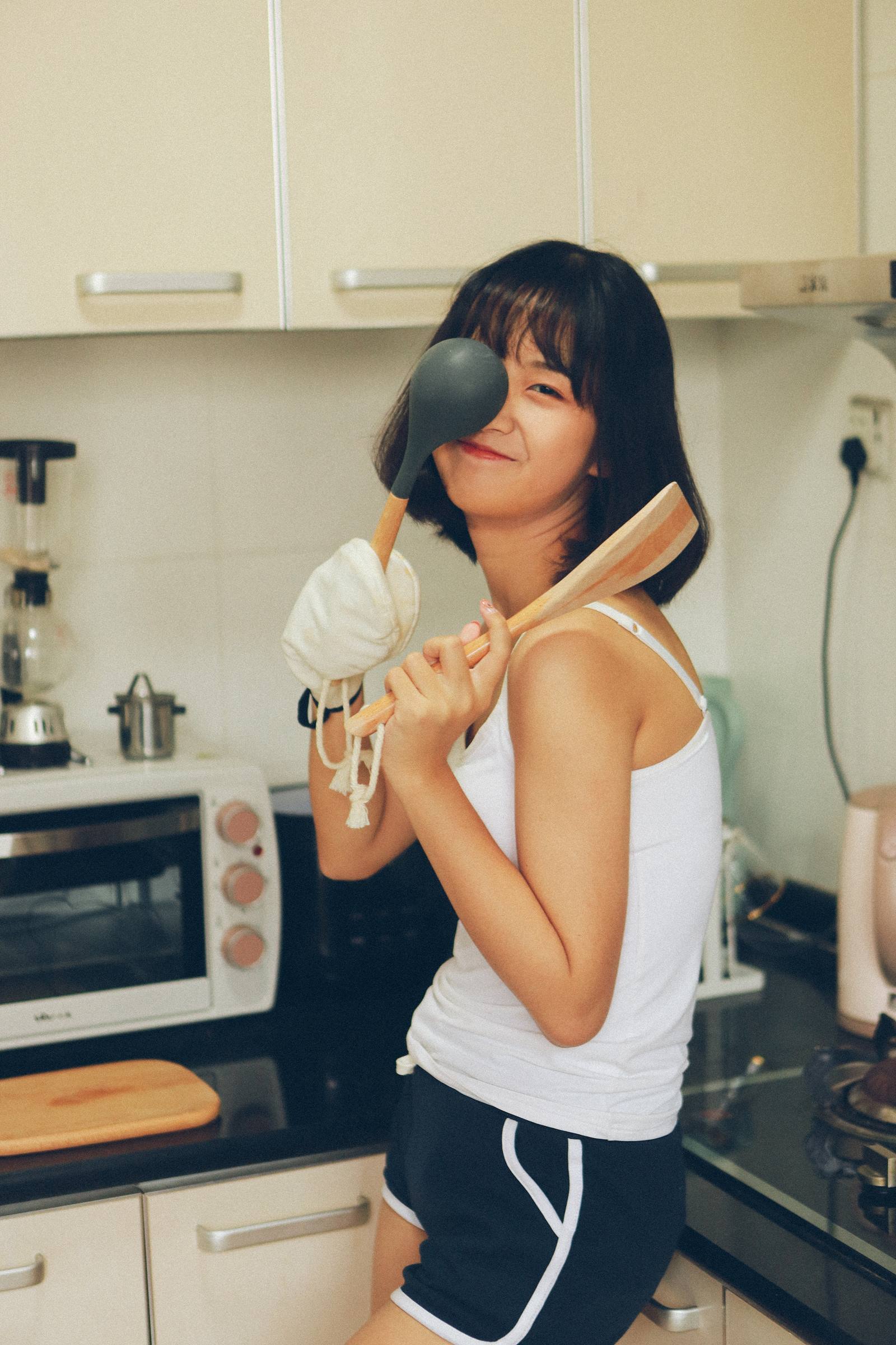 [YITUYU艺图语]2022.09.30 时方七月 了了[23+1P/271MB]