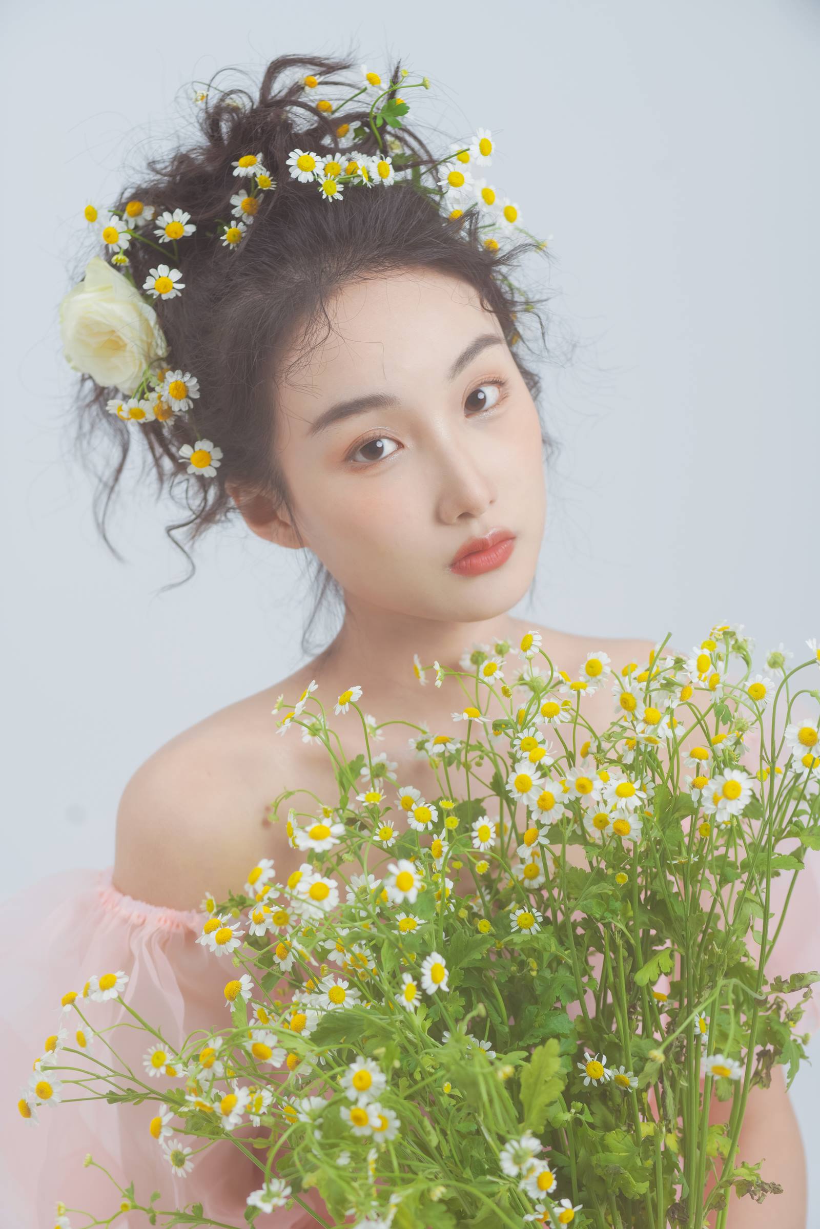 [YITUYU艺图语]2022.10.03 遇见 馨馨[21+1P/323MB]