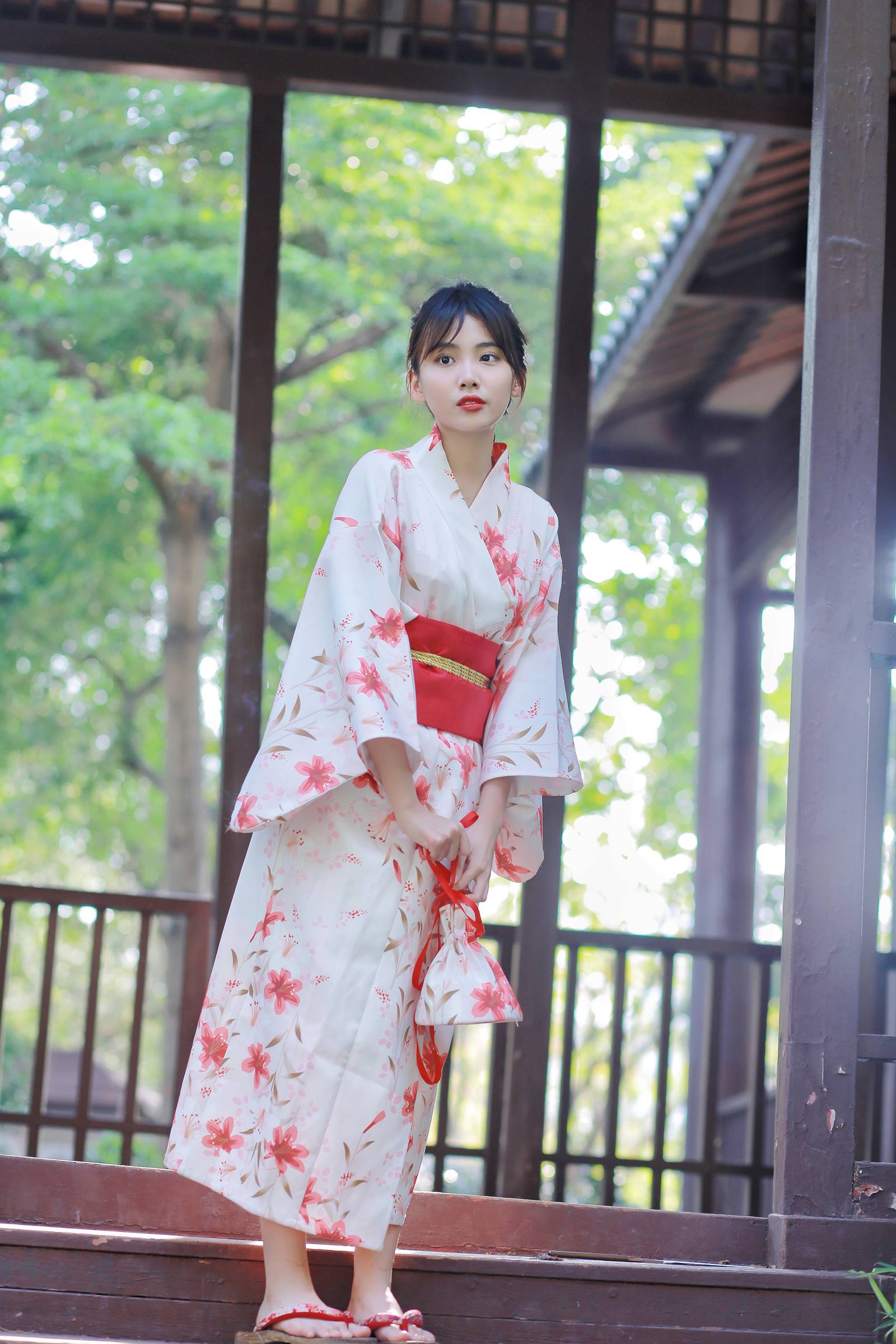 [YITUYU艺图语]2022.10.13 凌霄 小愉不是鱼[21+1P/250MB]