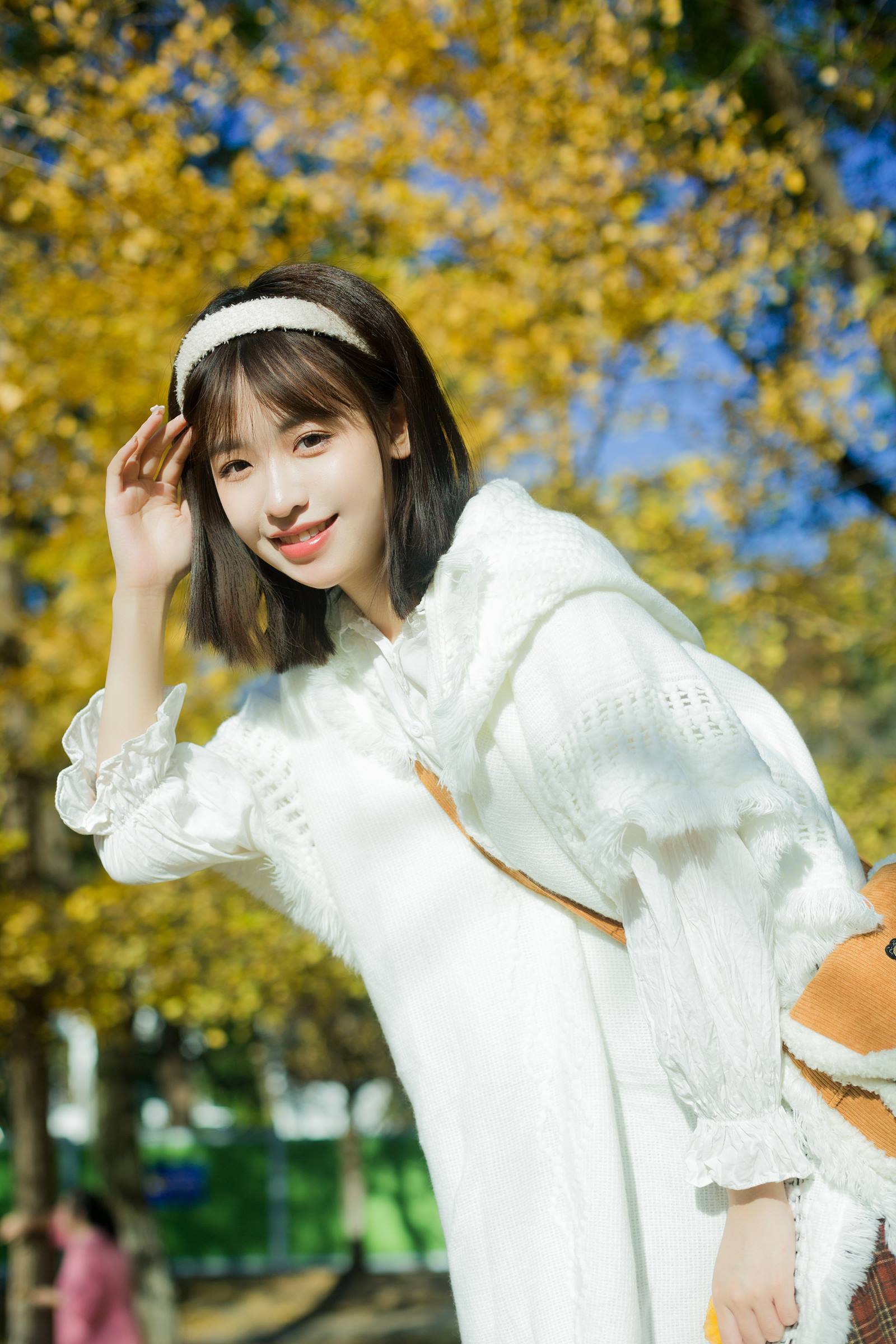 [YITUYU艺图语]2022.09.25 我觉得秋天好像要来了 睡饱了吗[33+1P/353MB]