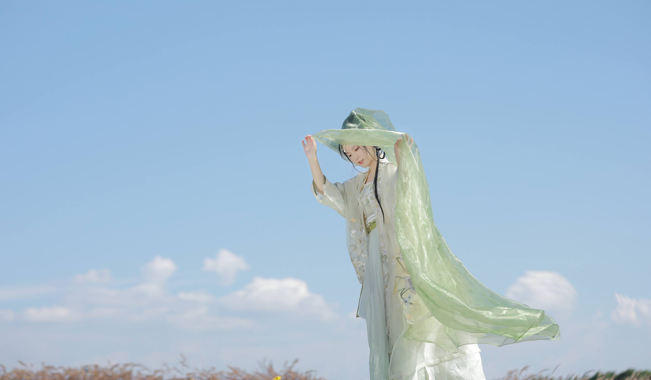 [YITUYU艺图语]2022.09.30 夏日长 落花人独立[35+1P/644MB]