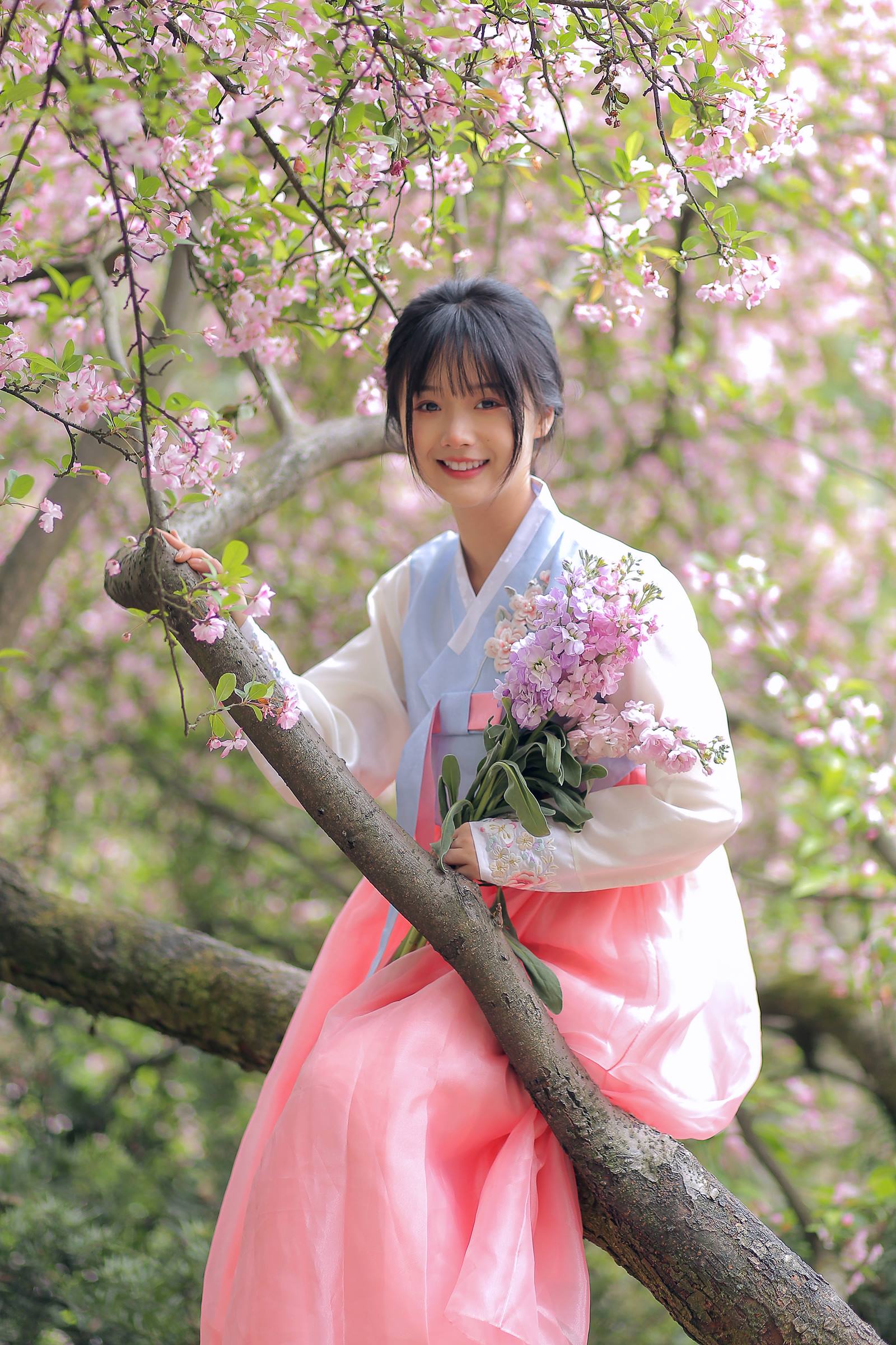 [YITUYU艺图语]2022.10.04 春日海棠 至春禾[33+1P/446MB]