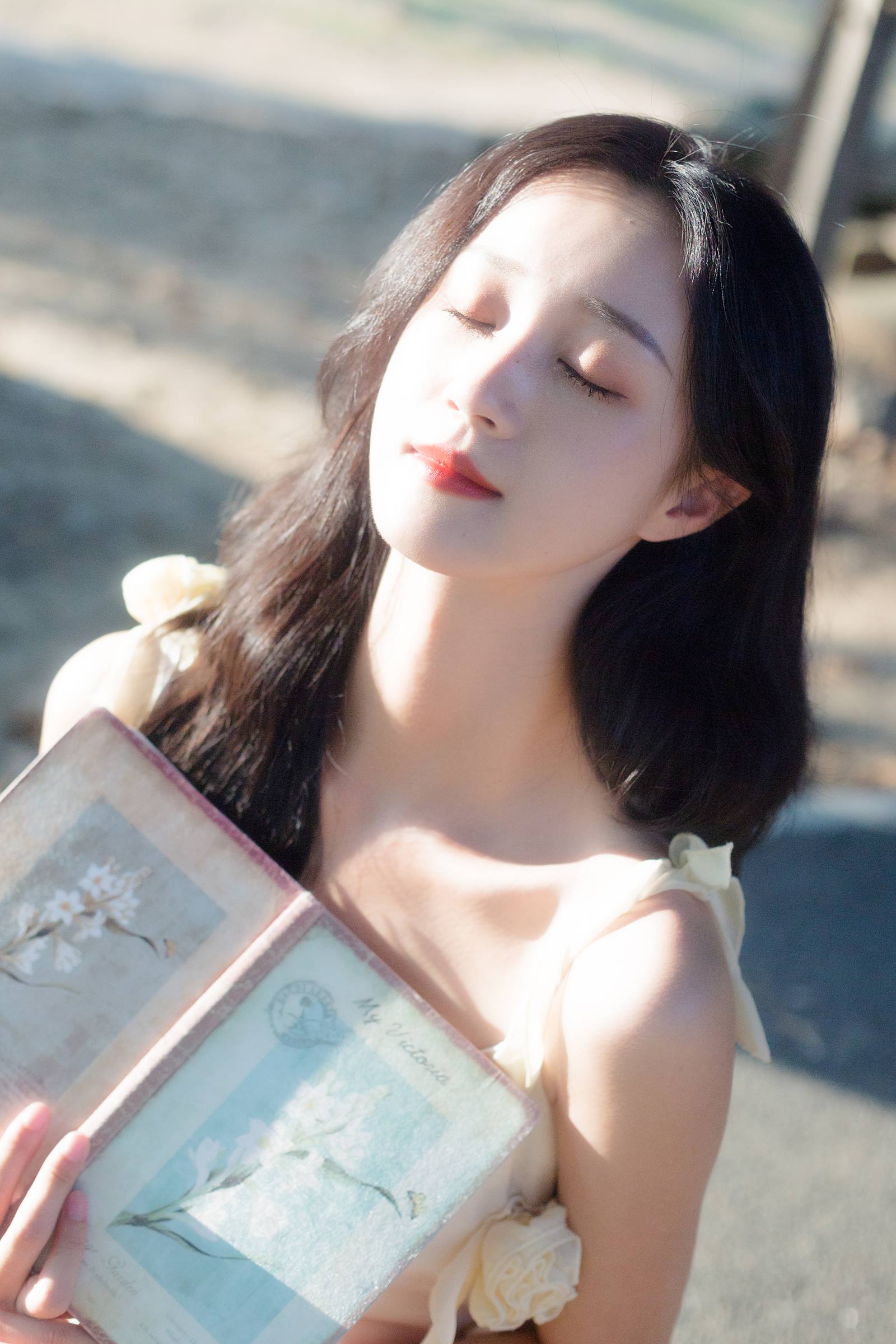 [YITUYU艺图语]2022.10.05 初秋似你 wans[29+1P/298MB]