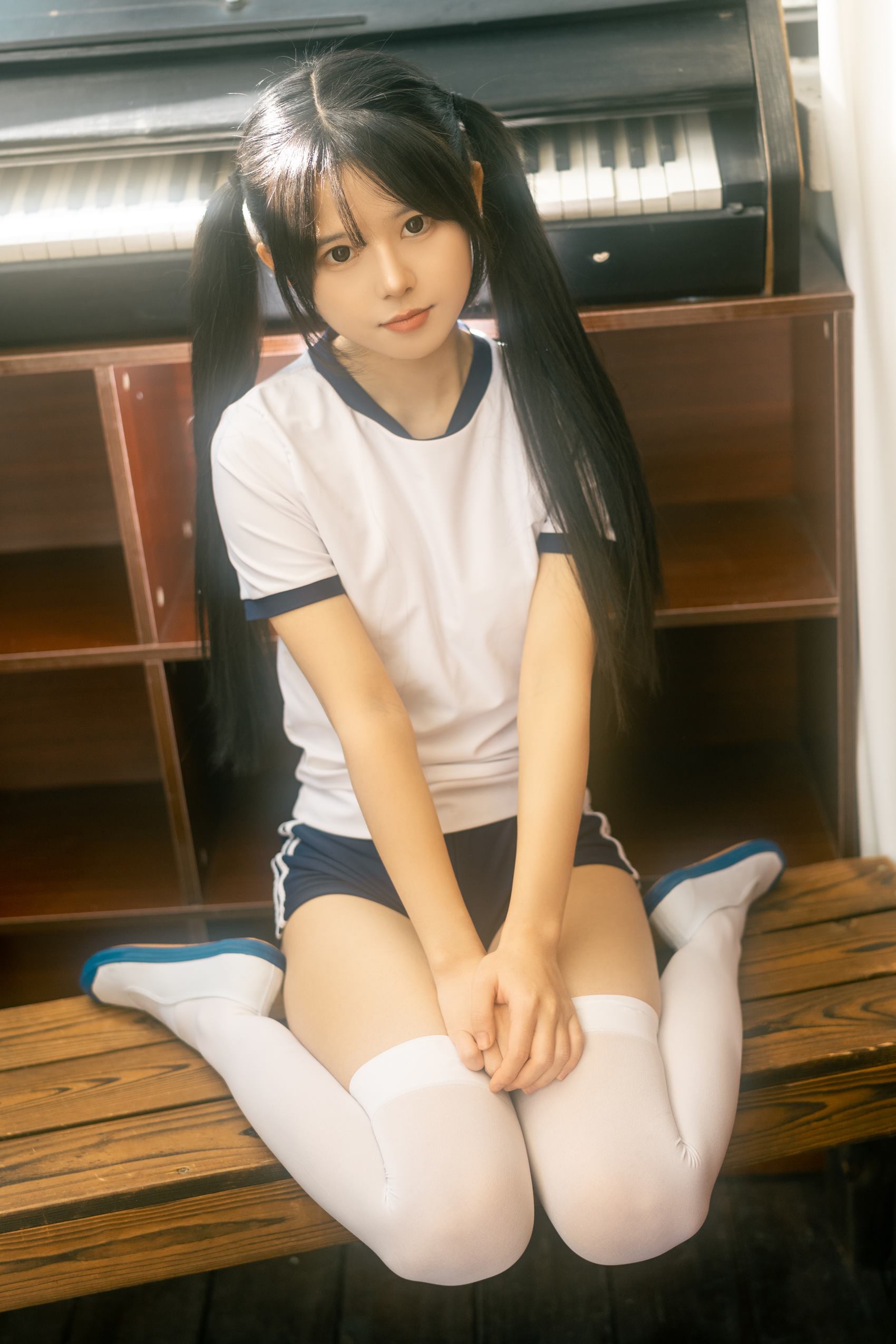 rua阮阮 - 春の更衣室-体操服[47P/469MB]