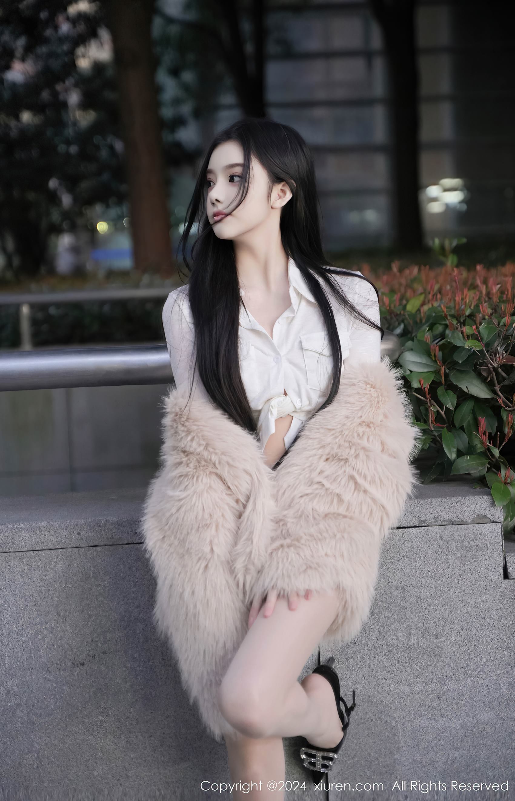 [Xiuren秀人网]2024.03.20 NO.8261 龙雪儿[77+1P/718MB]