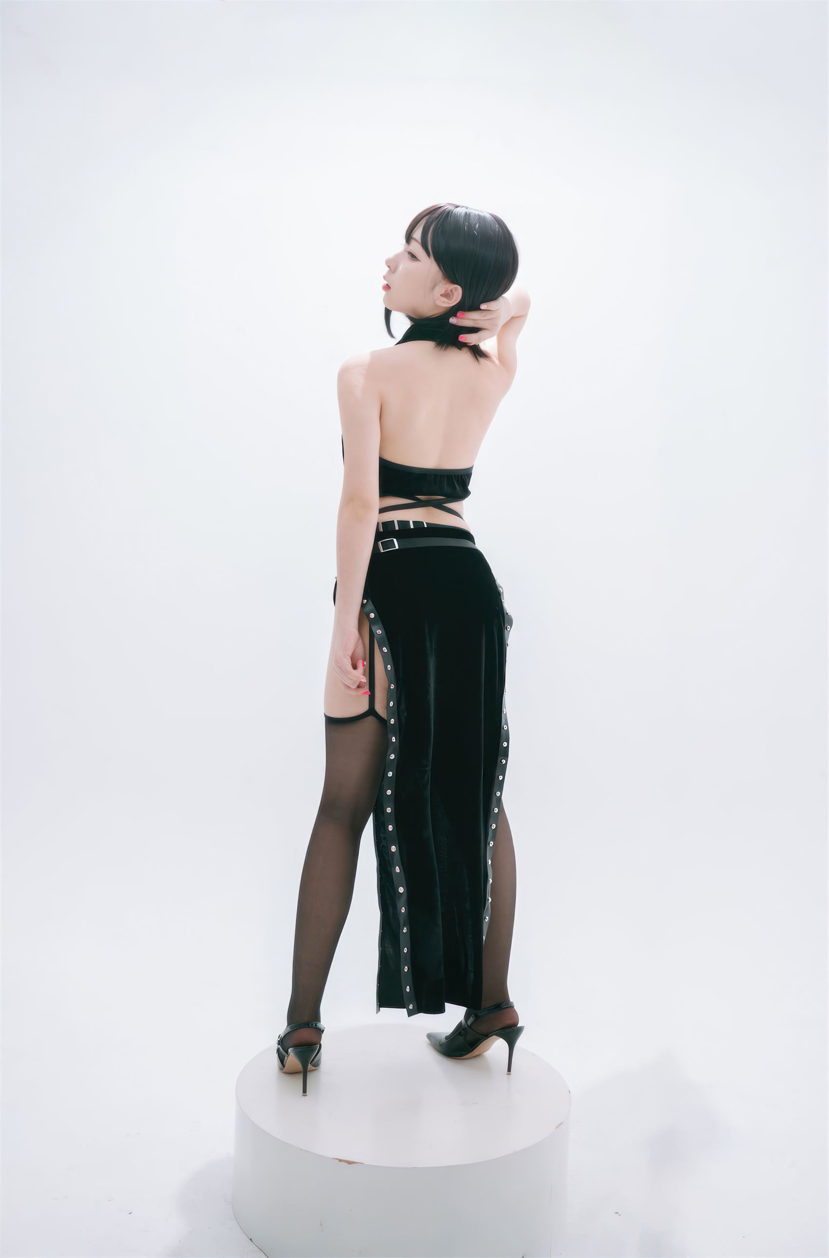 花铃 - 吊带袜修女[71P/399MB]