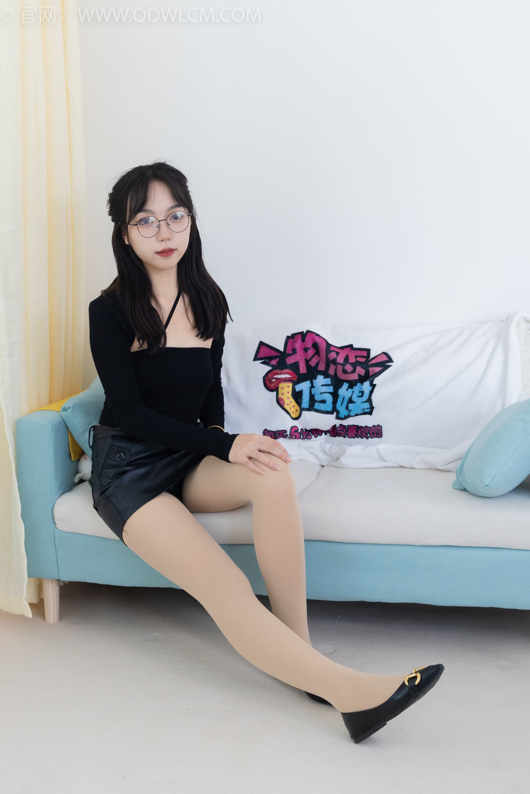 物恋传媒 NO.1886 纱纱-乌鸦飞吧[150P/1V/4.17GB]
