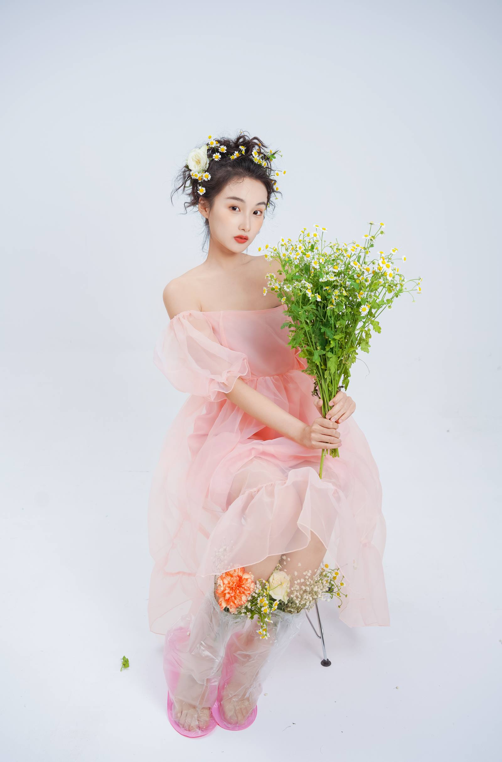 [YITUYU艺图语]2022.10.03 遇见 馨馨[21+1P/323MB]