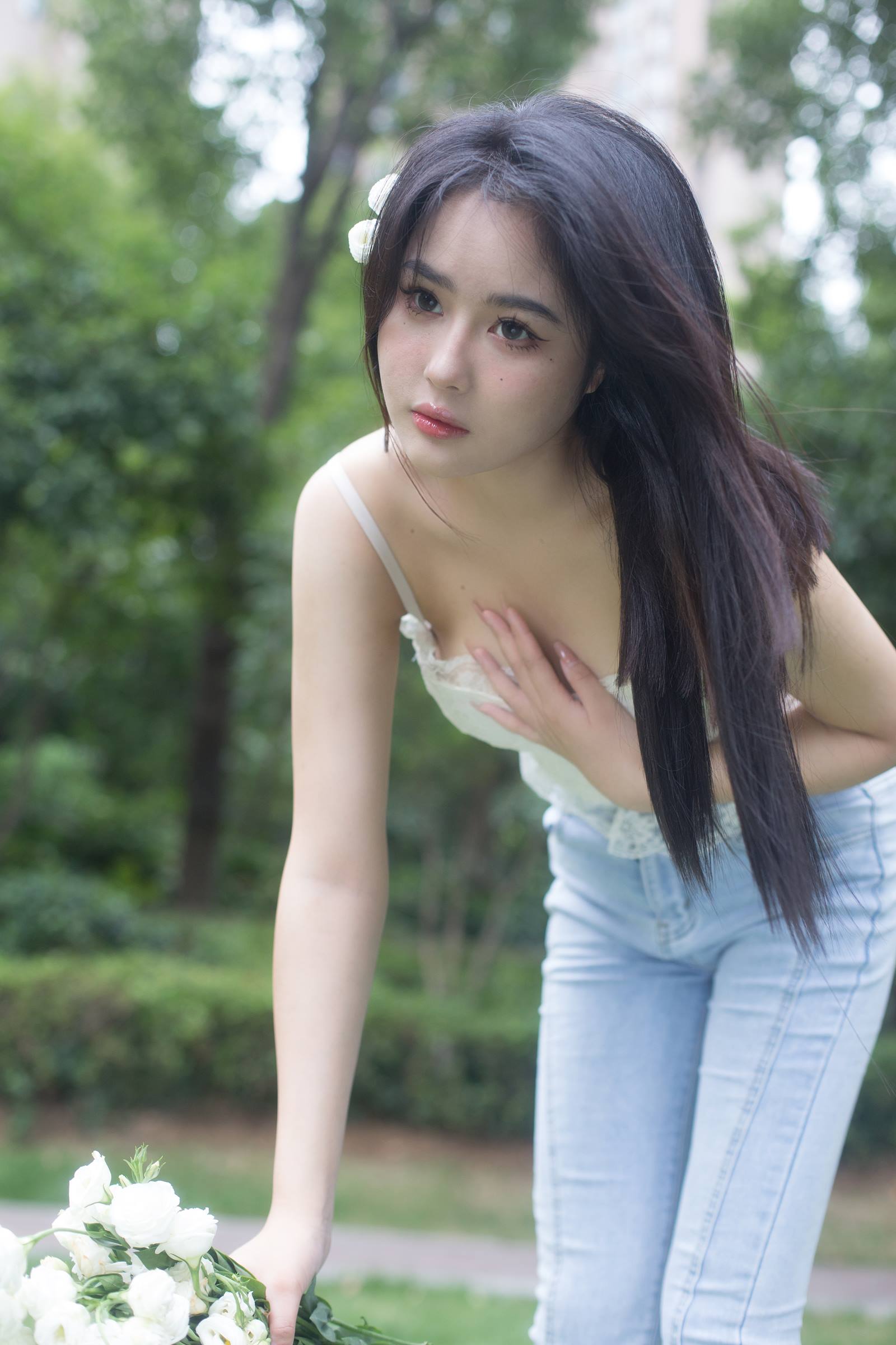 [YITUYU艺图语]2022.10.04 独白 鸭鸭泡芙[24+1P/233MB]