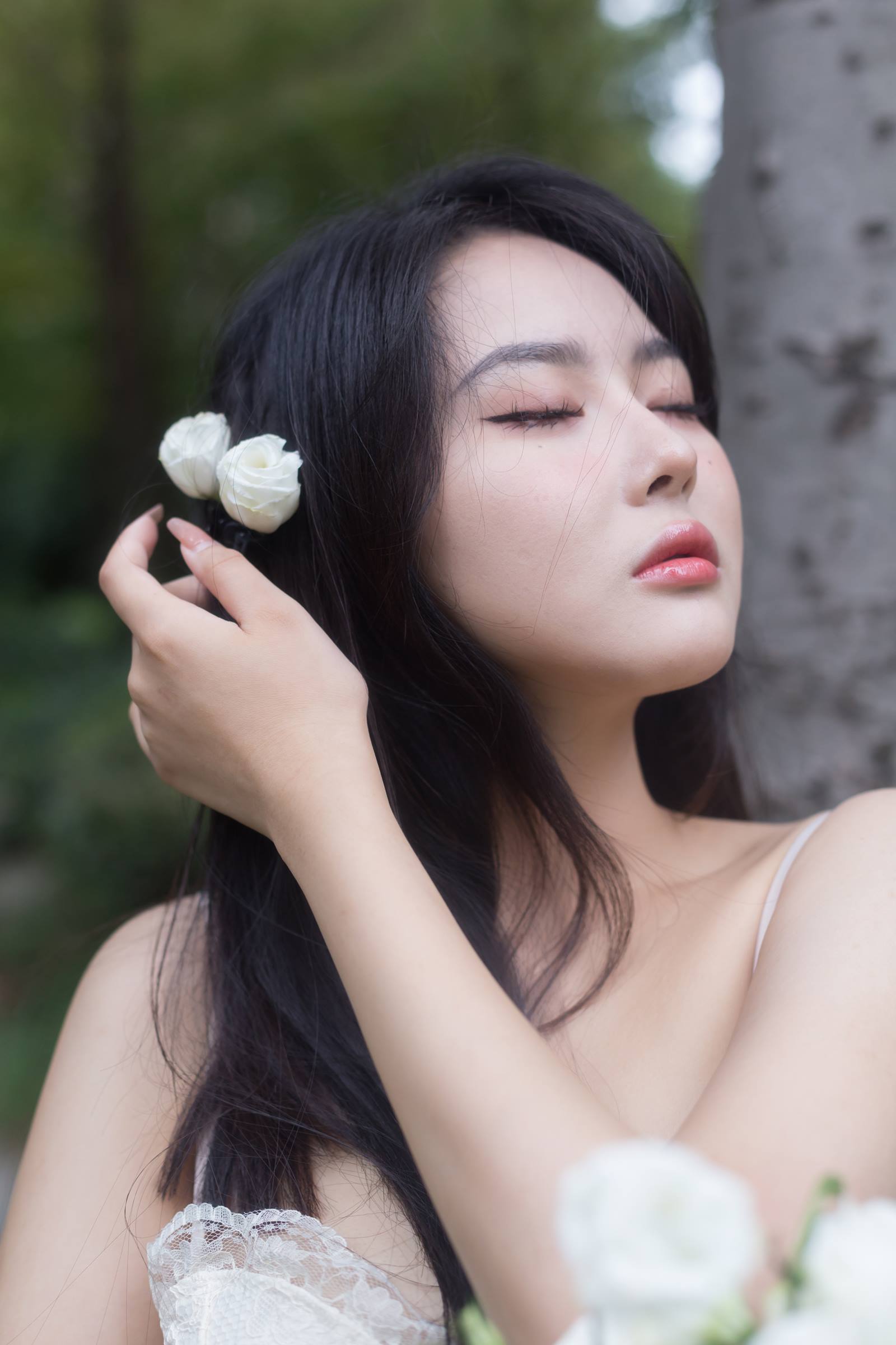 [YITUYU艺图语]2022.10.04 独白 鸭鸭泡芙[24+1P/233MB]