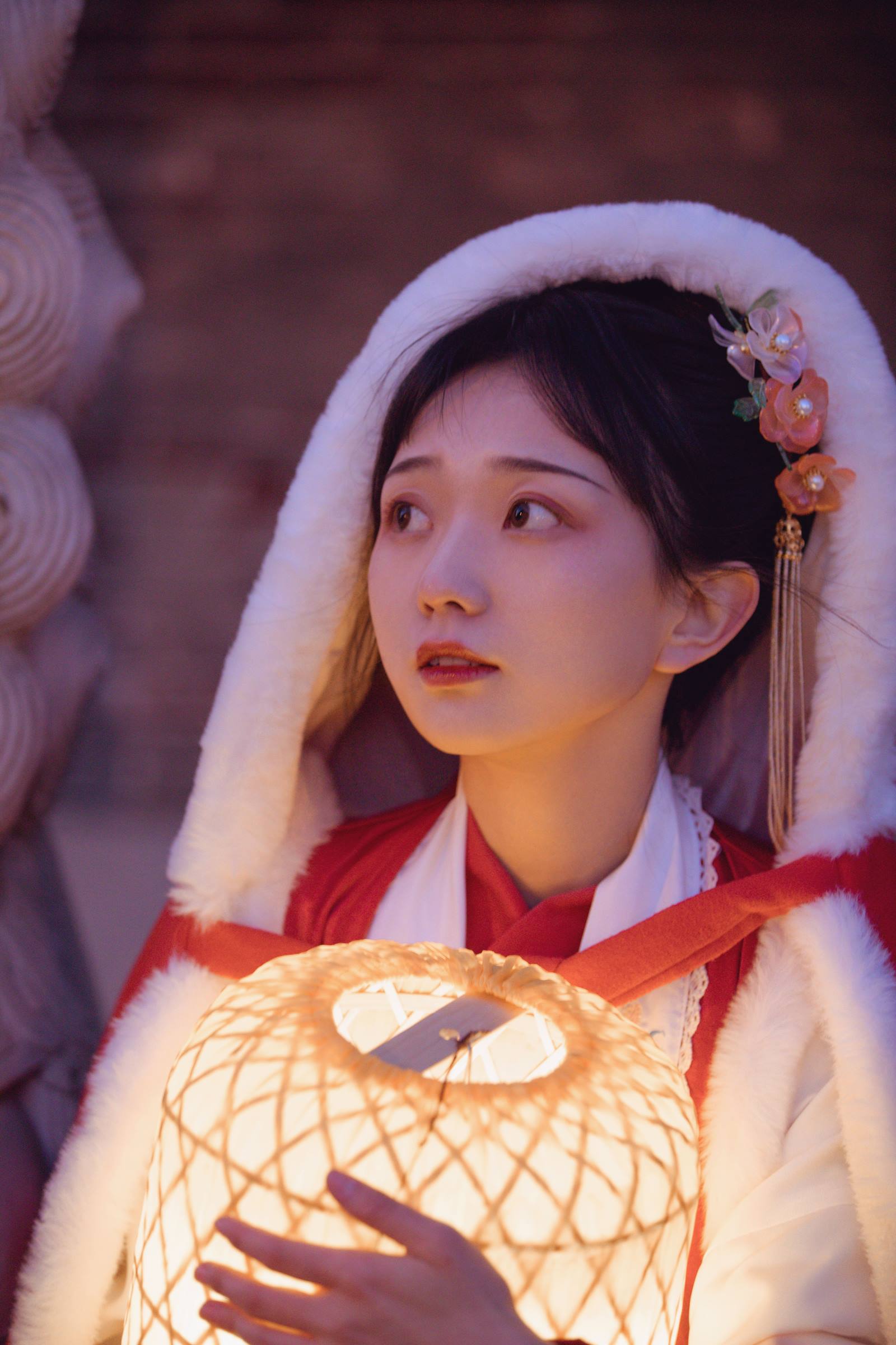 [YITUYU艺图语]2022.09.29 吹梦西洲 阿牛诅咒你快乐[24+1P/66MB]