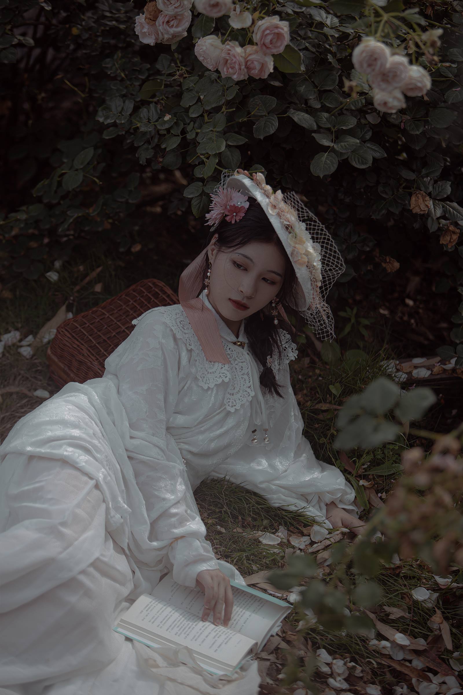 [YITUYU艺图语]2022.09.29 玫瑰 努力搬砖的双翮[27+1P/423MB]